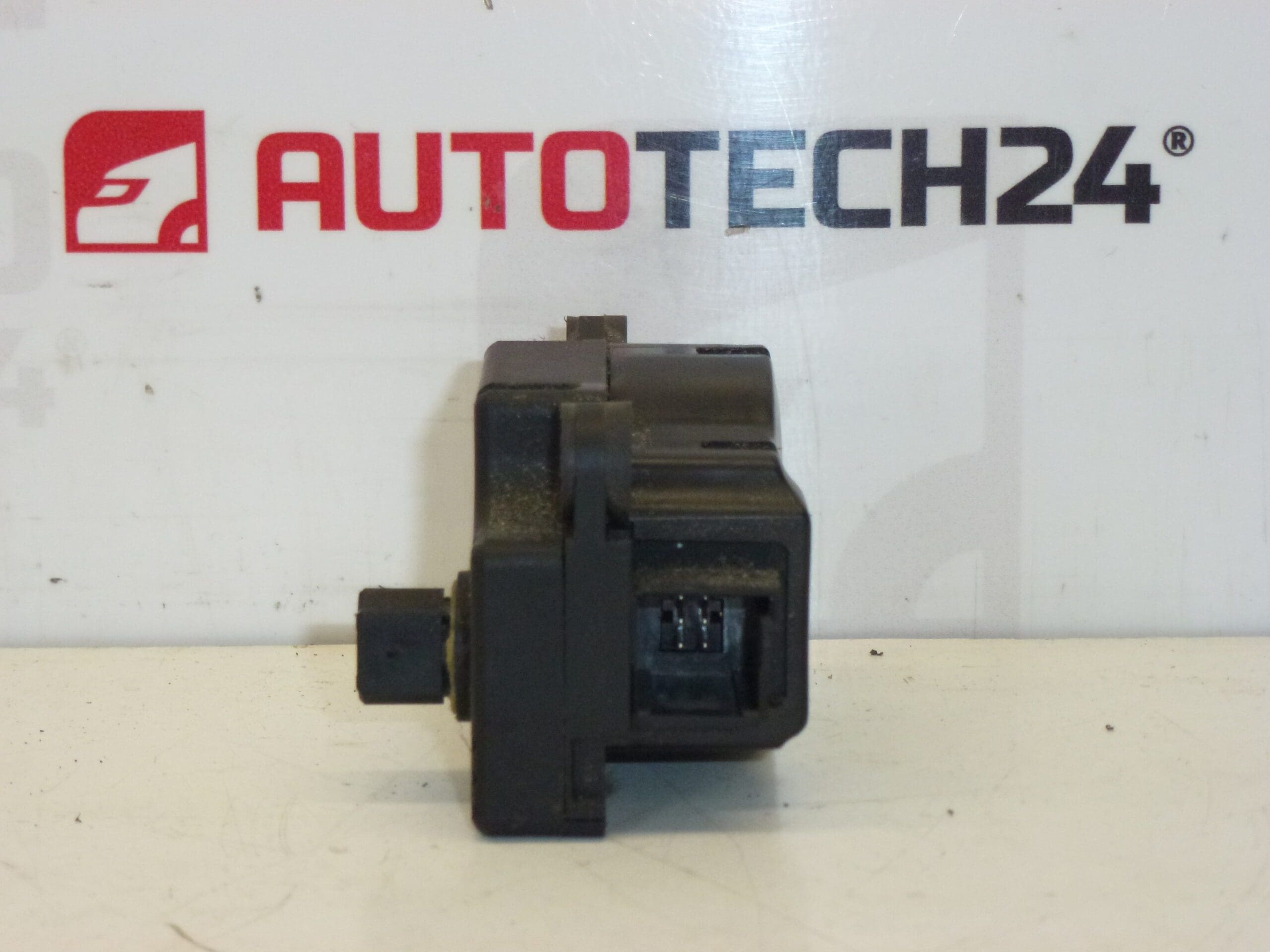 Servomotor de calefacción Valeo para Citroën y Peugeot F663746X.C 6447NL - Imagen 2
