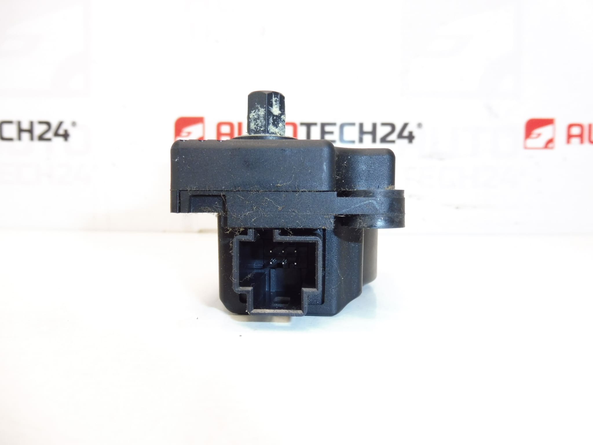 Servomotor de calefacción Citroën Peugeot BEHR EAD511 H1961 UA 2 - Imagen 2