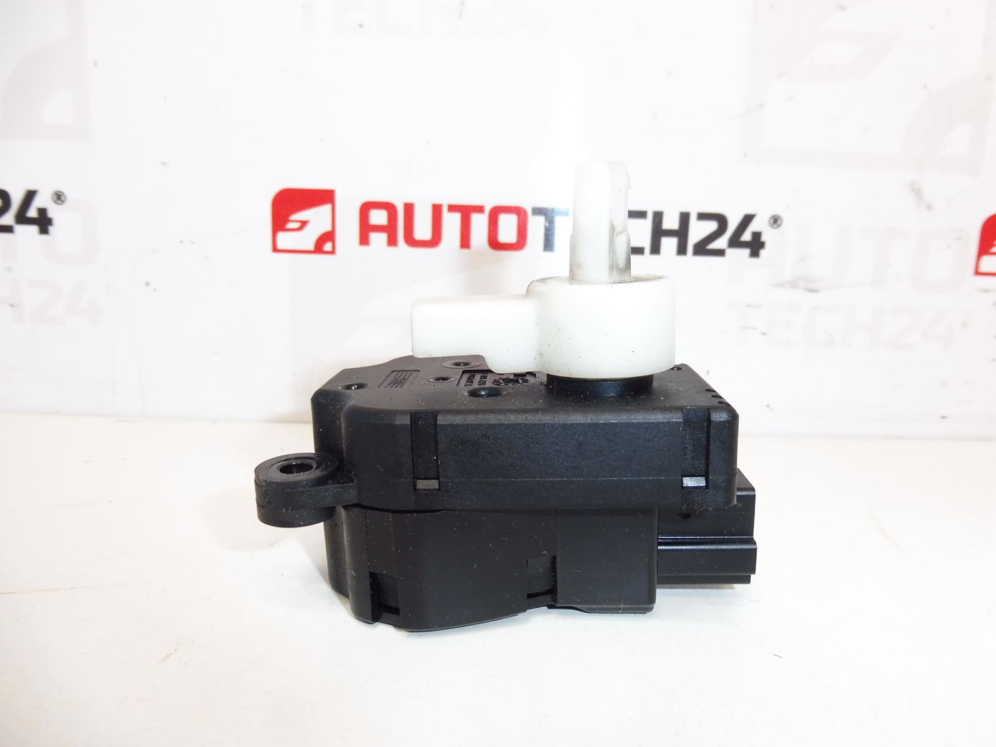 Servomotor de calefacción Denso EAB251 6447WZ - Imagen 2