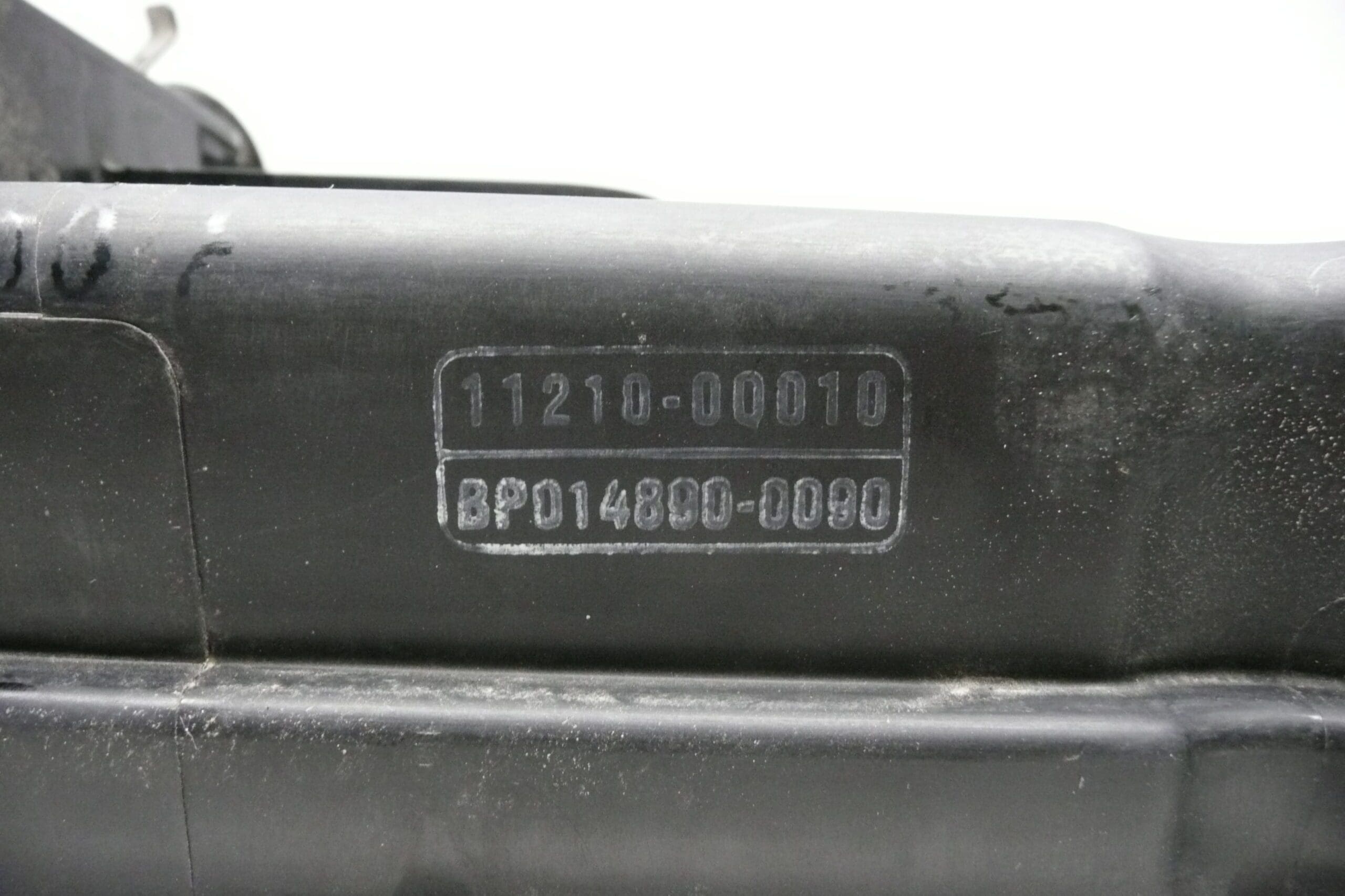 Tapa de válvulas 1.0i 1KR Peugeot/Citroën 11210-0Q010 0248P2 - Imagen 2