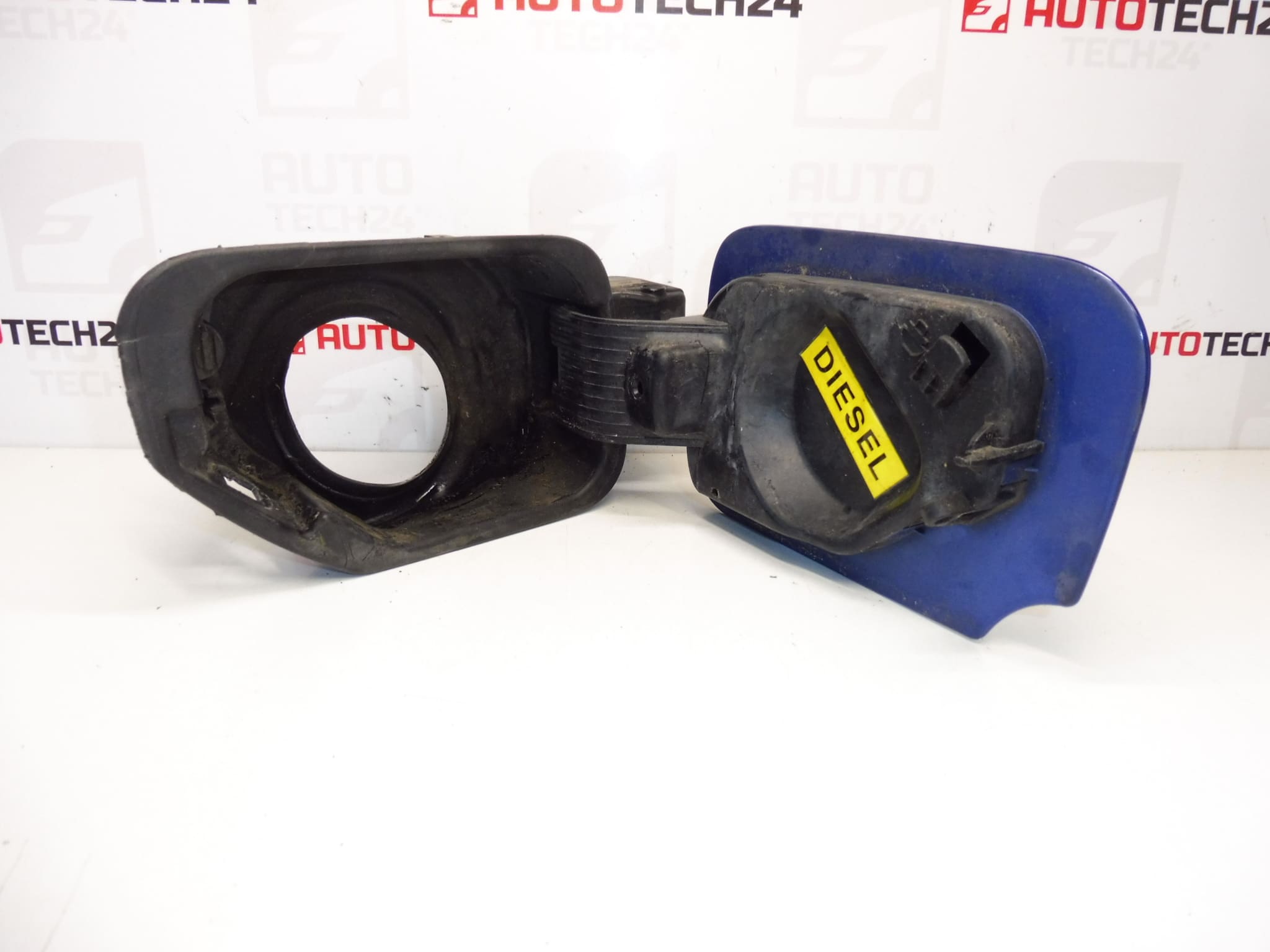 Tapa del depósito de combustible Peugeot 407 1517A7 151877 KNND - Imagen 2