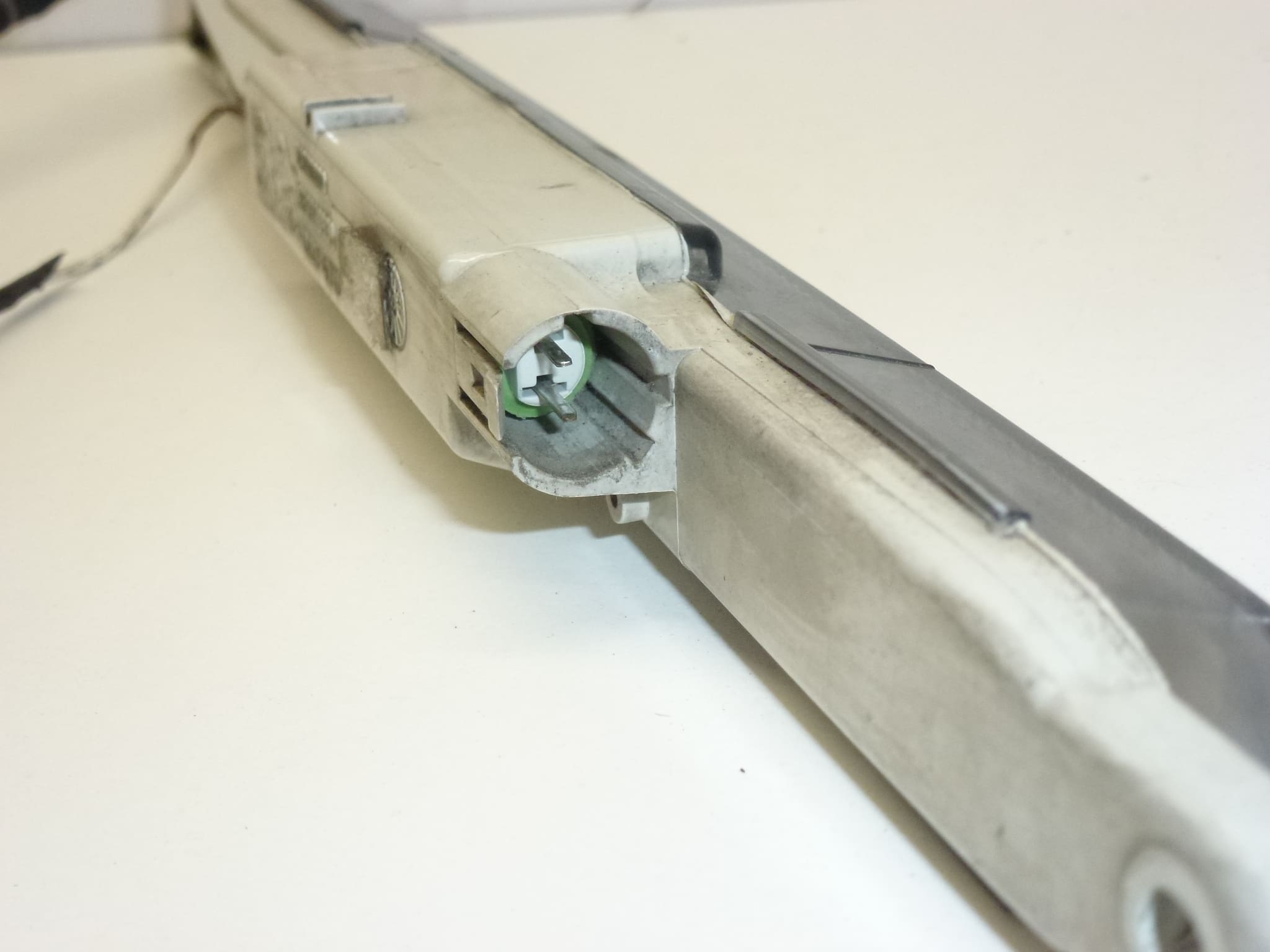 La tercera luz de freno Peugeot 406 Familiar 962300938 6350H4 - Imagen 2