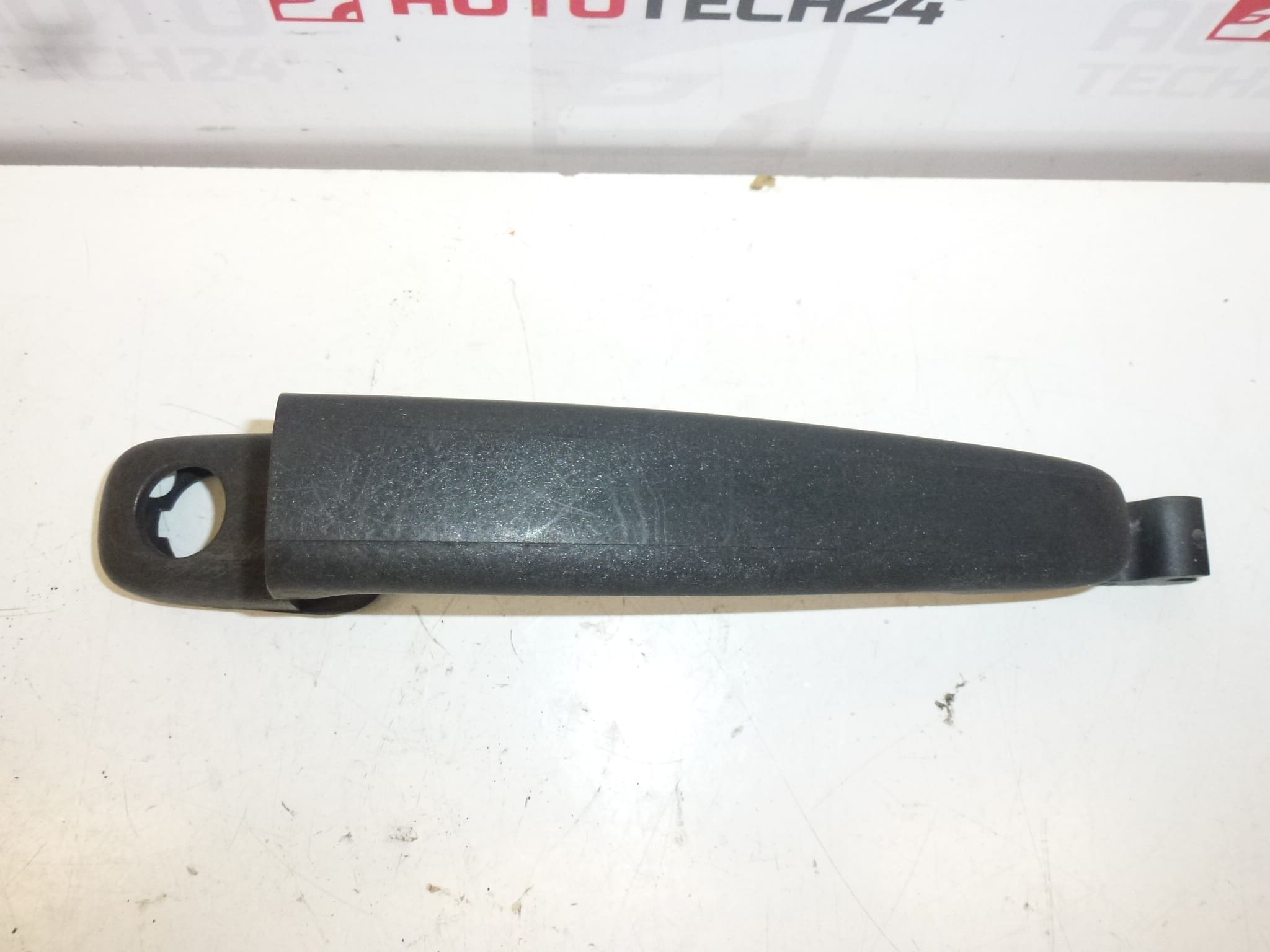 Manija de la puerta Citroën/Peugeot negra 9101W3 - Imagen 2