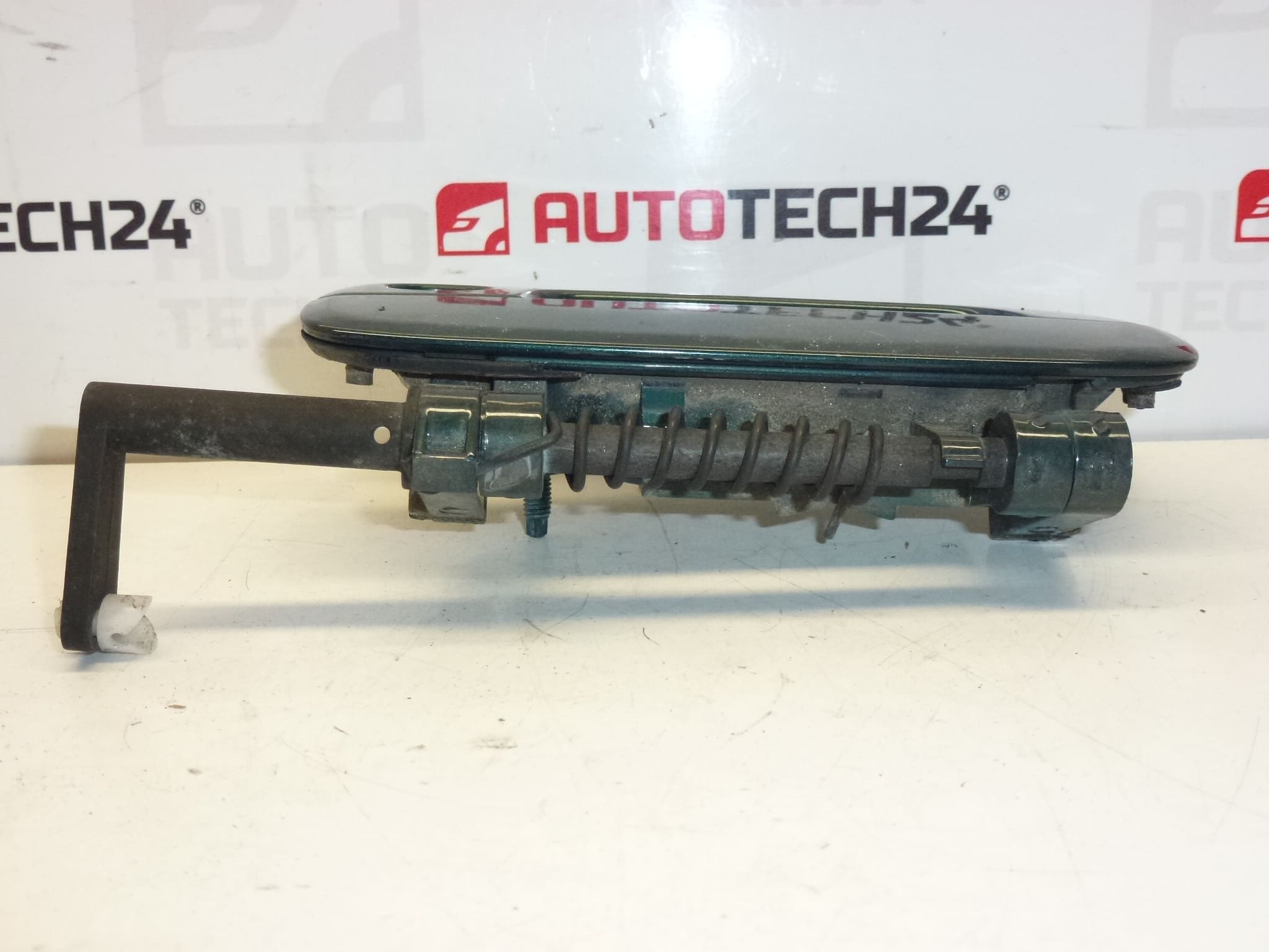 Manija izquierda de la puerta delantera Peugeot 9101H2 9621858877 - Imagen 2