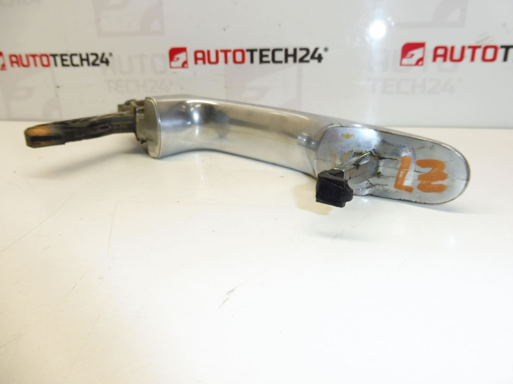 Tirador cromado para puerta trasera Citroën/Peugeot 9101EG - Imagen 2