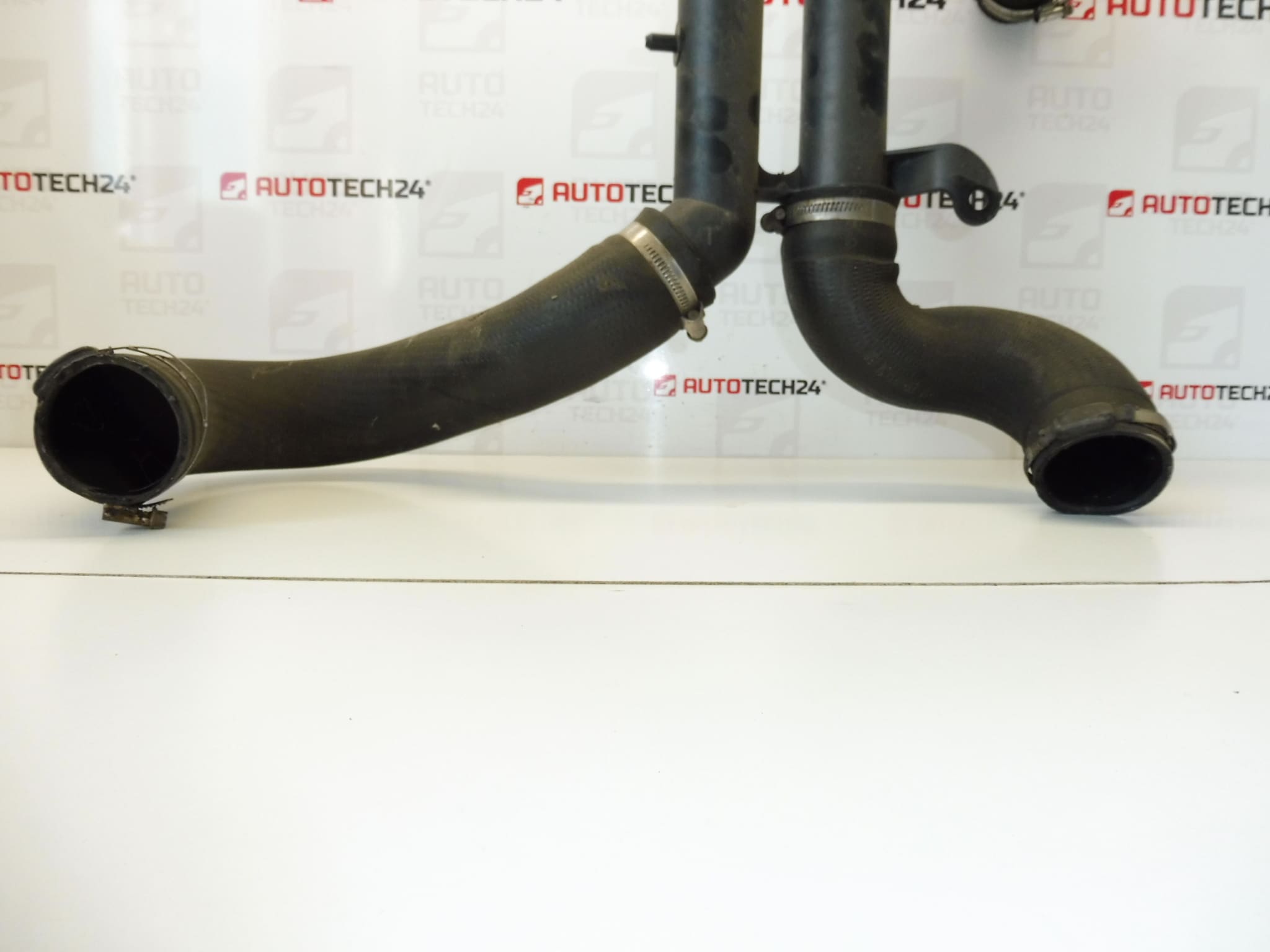 Conector de aire 1.6 HDi Citroën/Peugeot 0382LP - Imagen 2