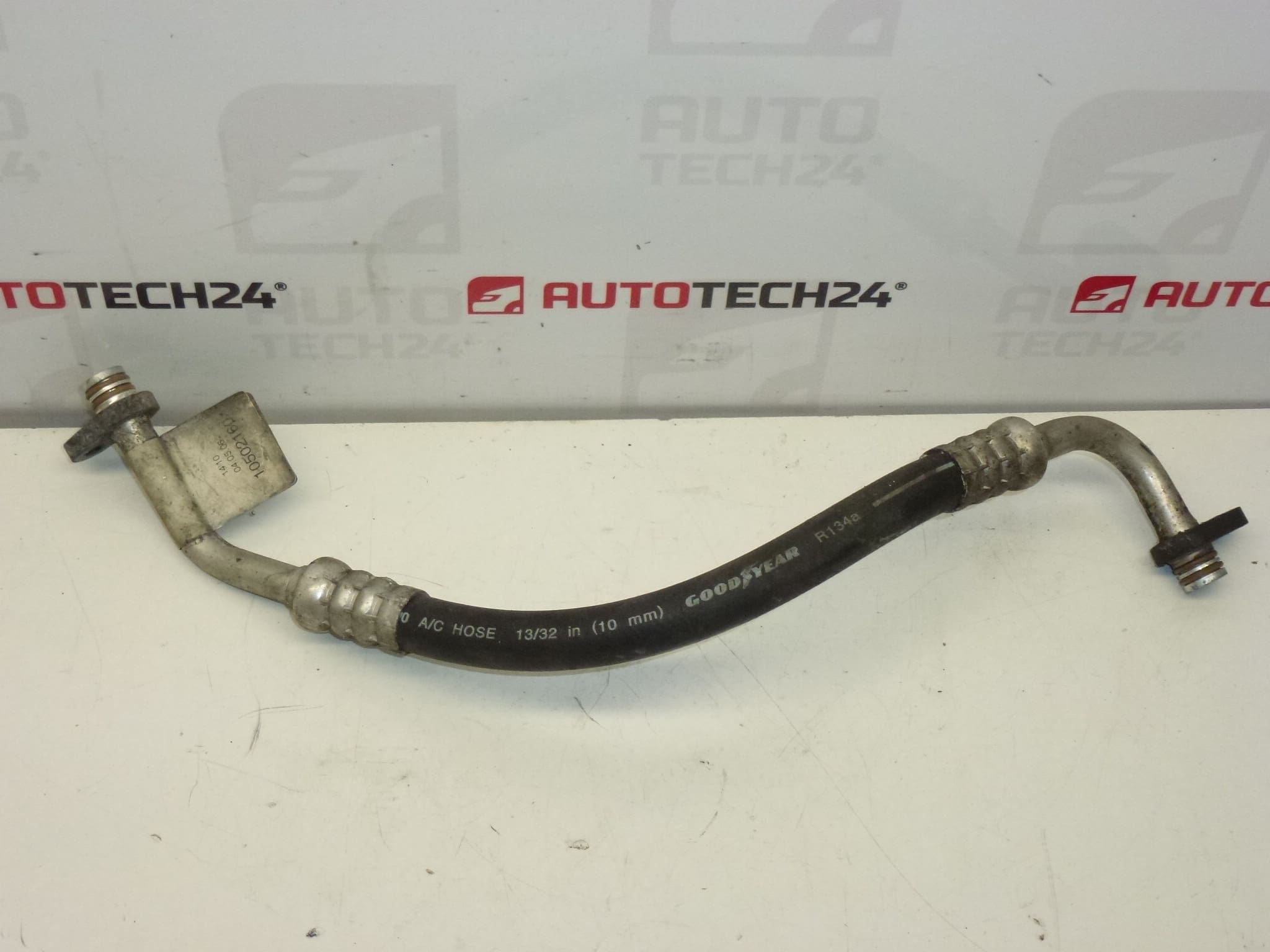 Tubo de aire acondicionado para Citroën y Peugeot 9653106980 64777 - Imagen 2