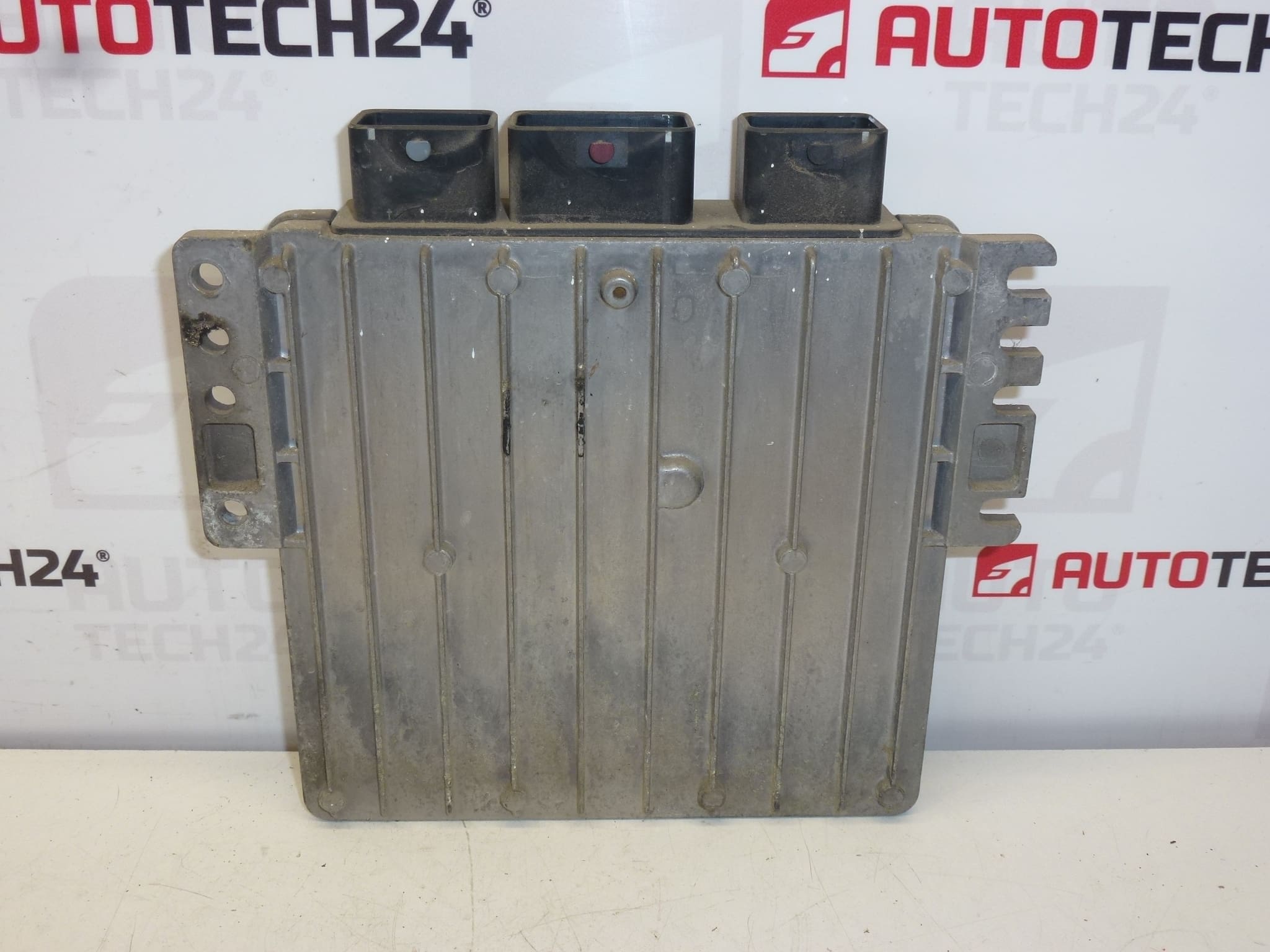 ECU Siemens SID 801 5WS40023F-T 9644302380 1938HJ - Imagen 2