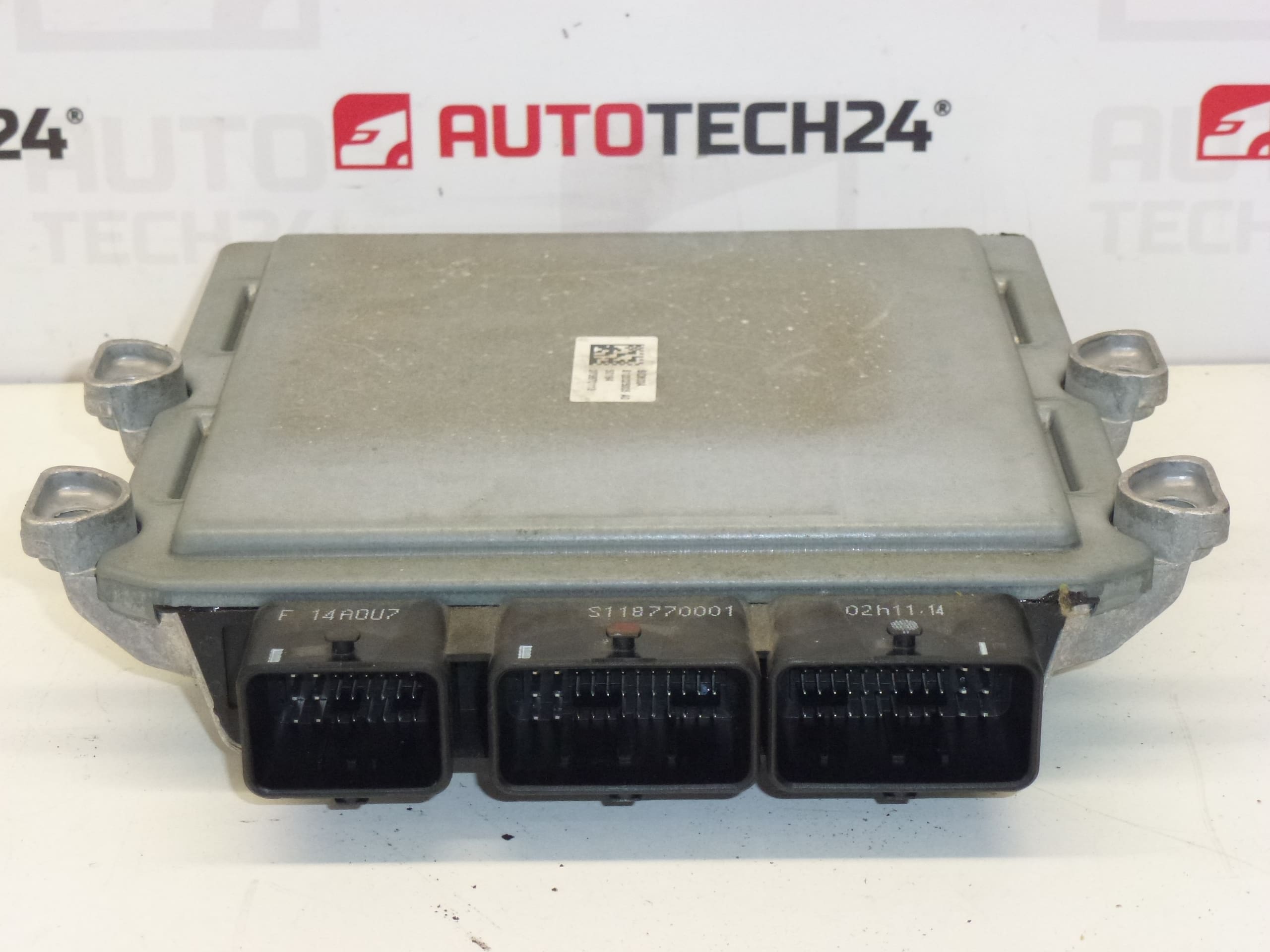 Unidad de control del motor (ECU) Siemens SID 803A 9661642180 5WS40388C-T - Imagen 2