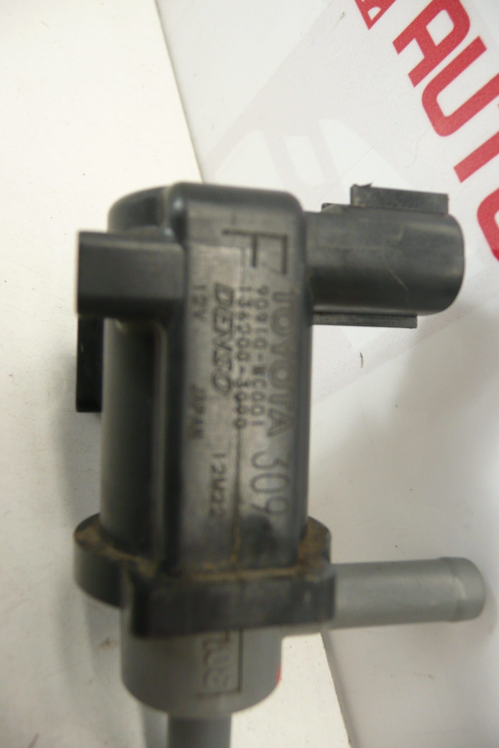 Válvula de ventilación del depósito para Citroën/Peugeot 90910-WC001 1502G2 - Imagen 2