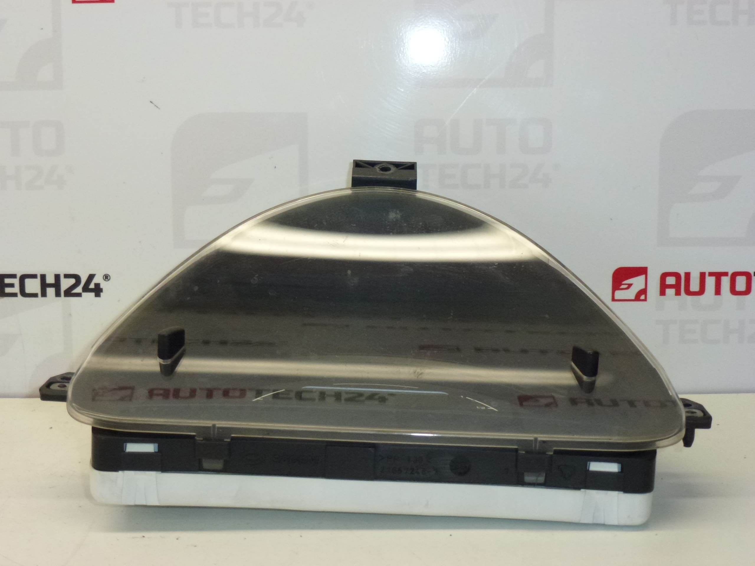 Cuadro de instrumentos (cuentakilómetros) Citroën C2/C3 Sensodrive 235000 km 9650735580 6104ZJ - Imagen 2