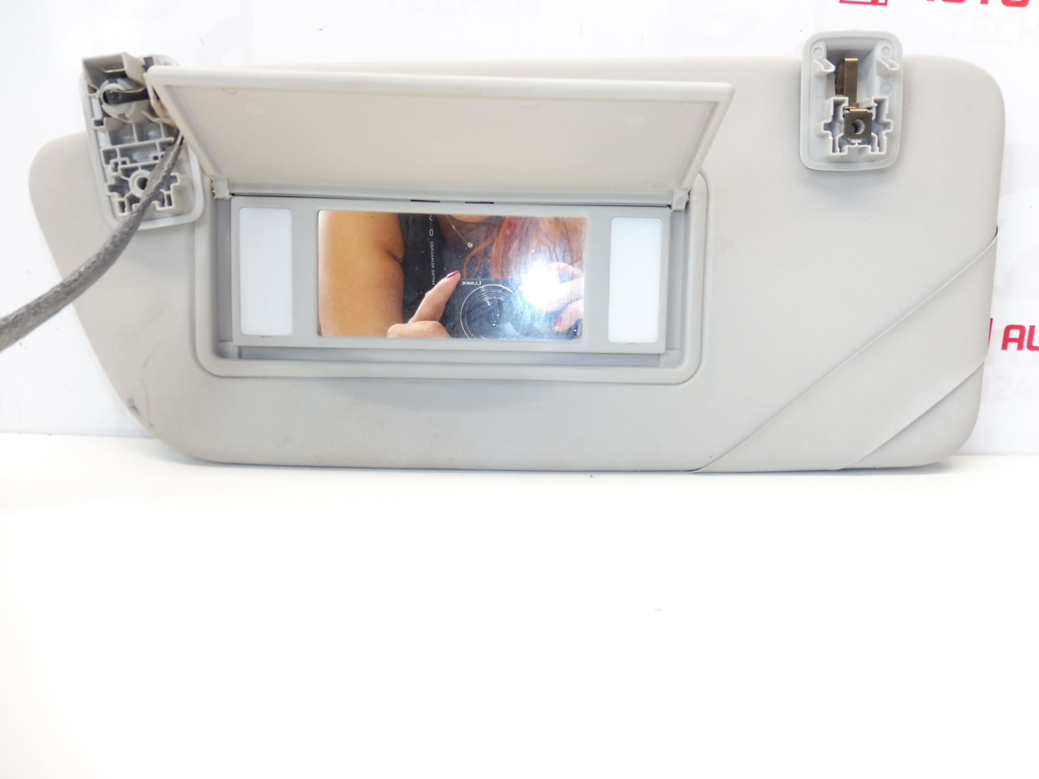 Parasol izquierdo Peugeot 308 8143VR 16115131BJ - Imagen 2