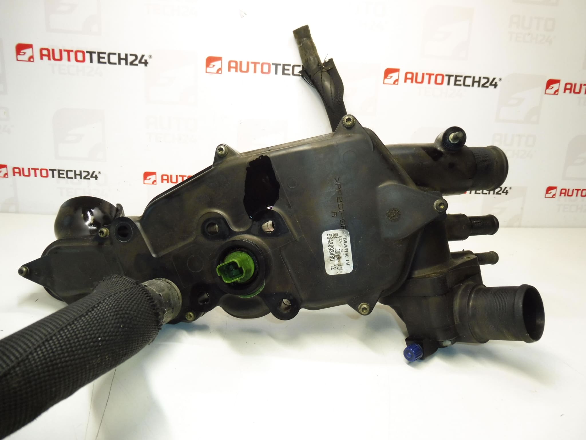 Carcasa del termostato Citroën/Peugeot 2.2 HDi 9643093480 1336W6 - Imagen 2