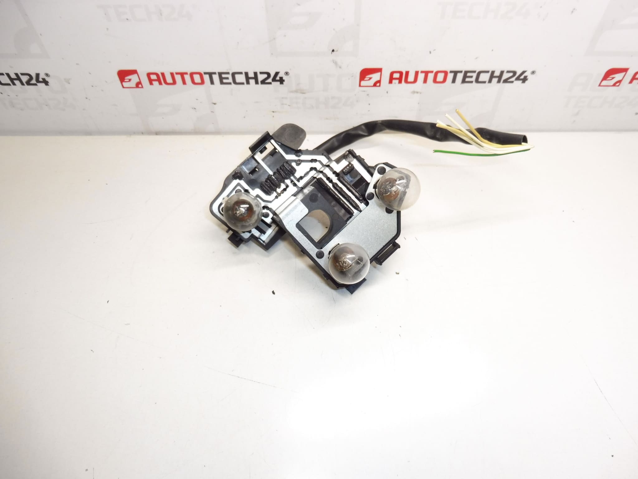 Portalámparas trasero derecho con cableado Peugeot 206 CC 6351S1