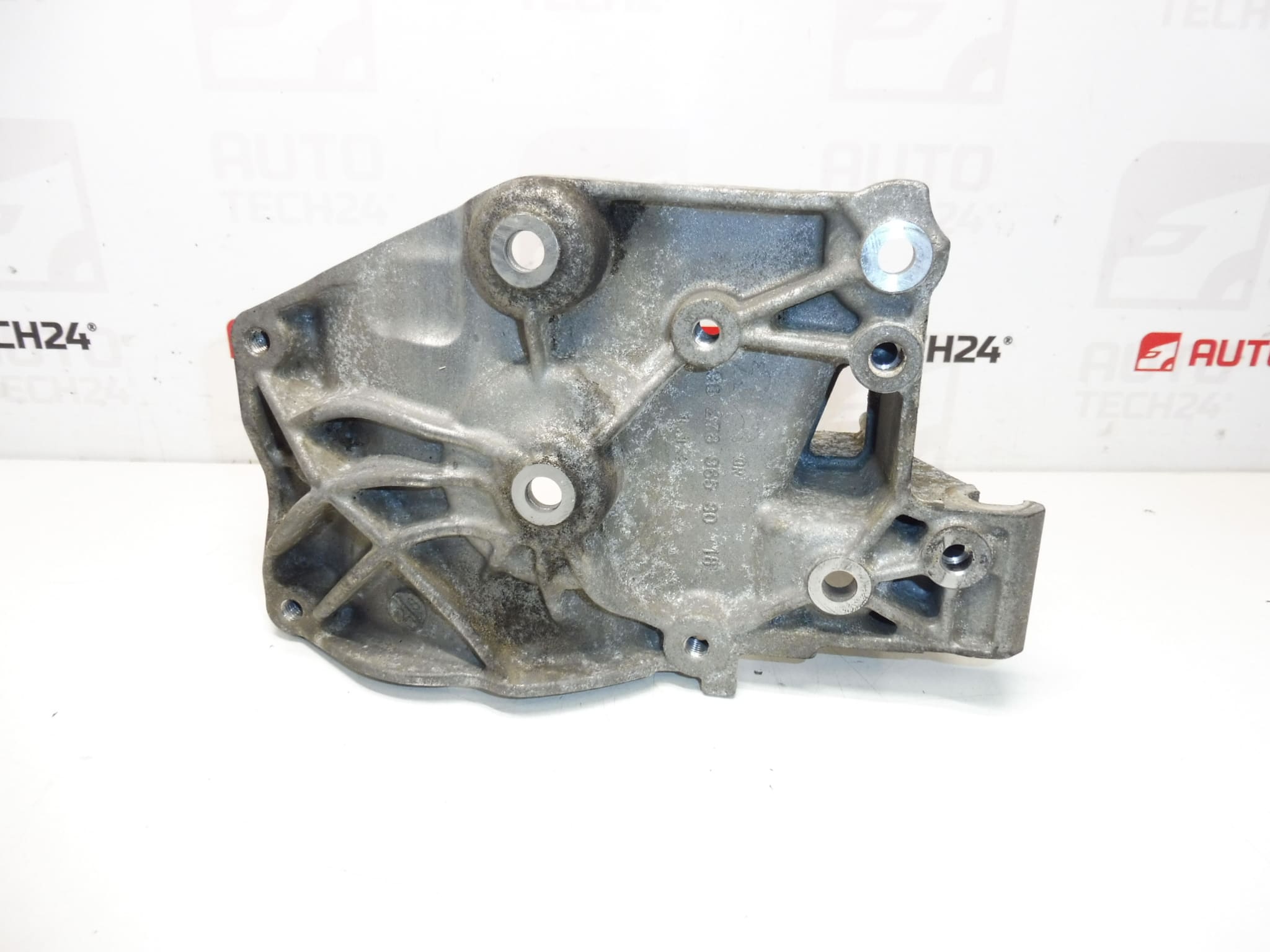 Soporte del compresor del aire acondicionado 1.5 HDi 9823598480 9827896580 - Imagen 2