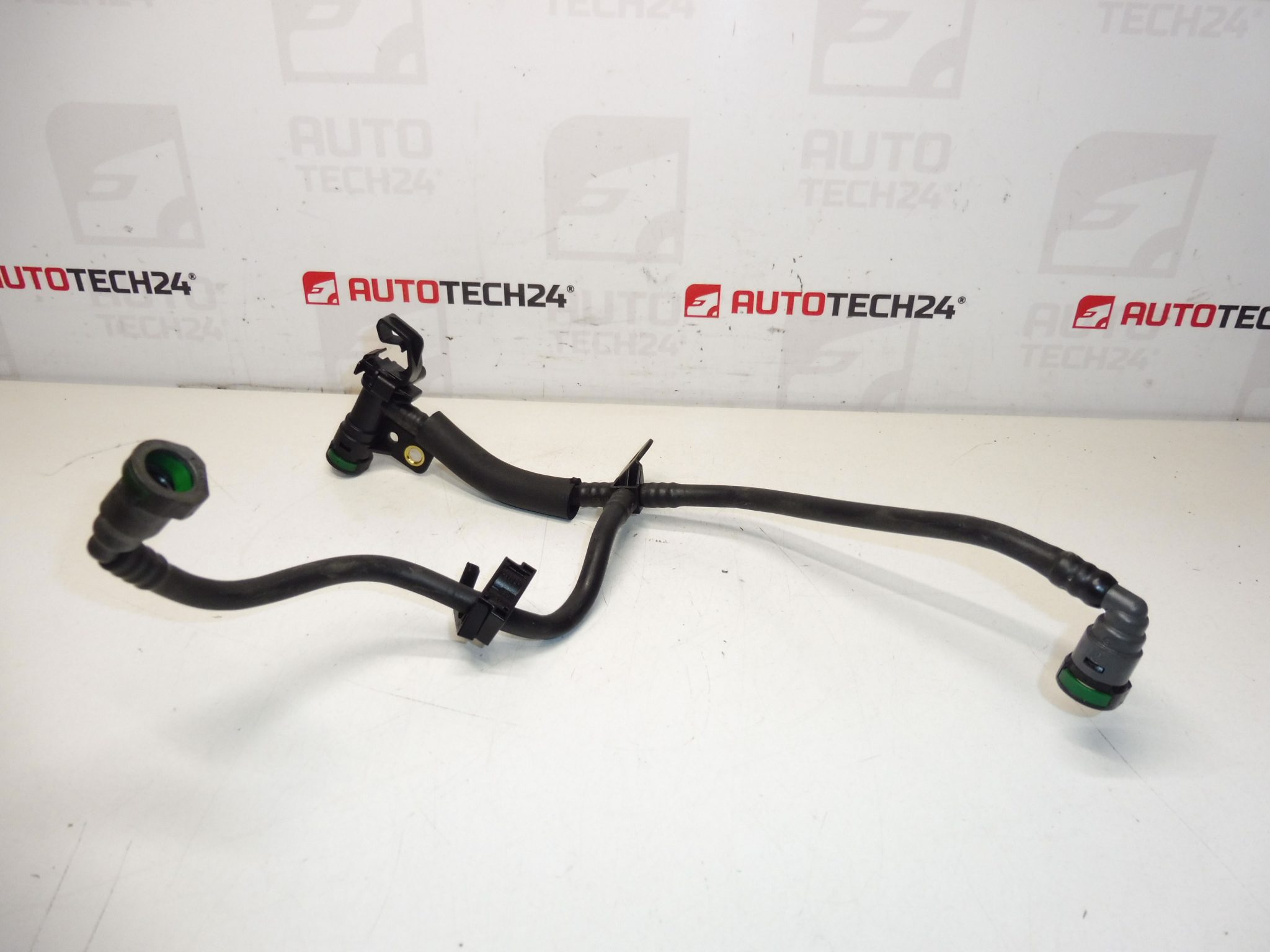 Mangueras de combustible para Citroën/Peugeot 1.6 e-HDi 9808083480 1574HV - Imagen 2