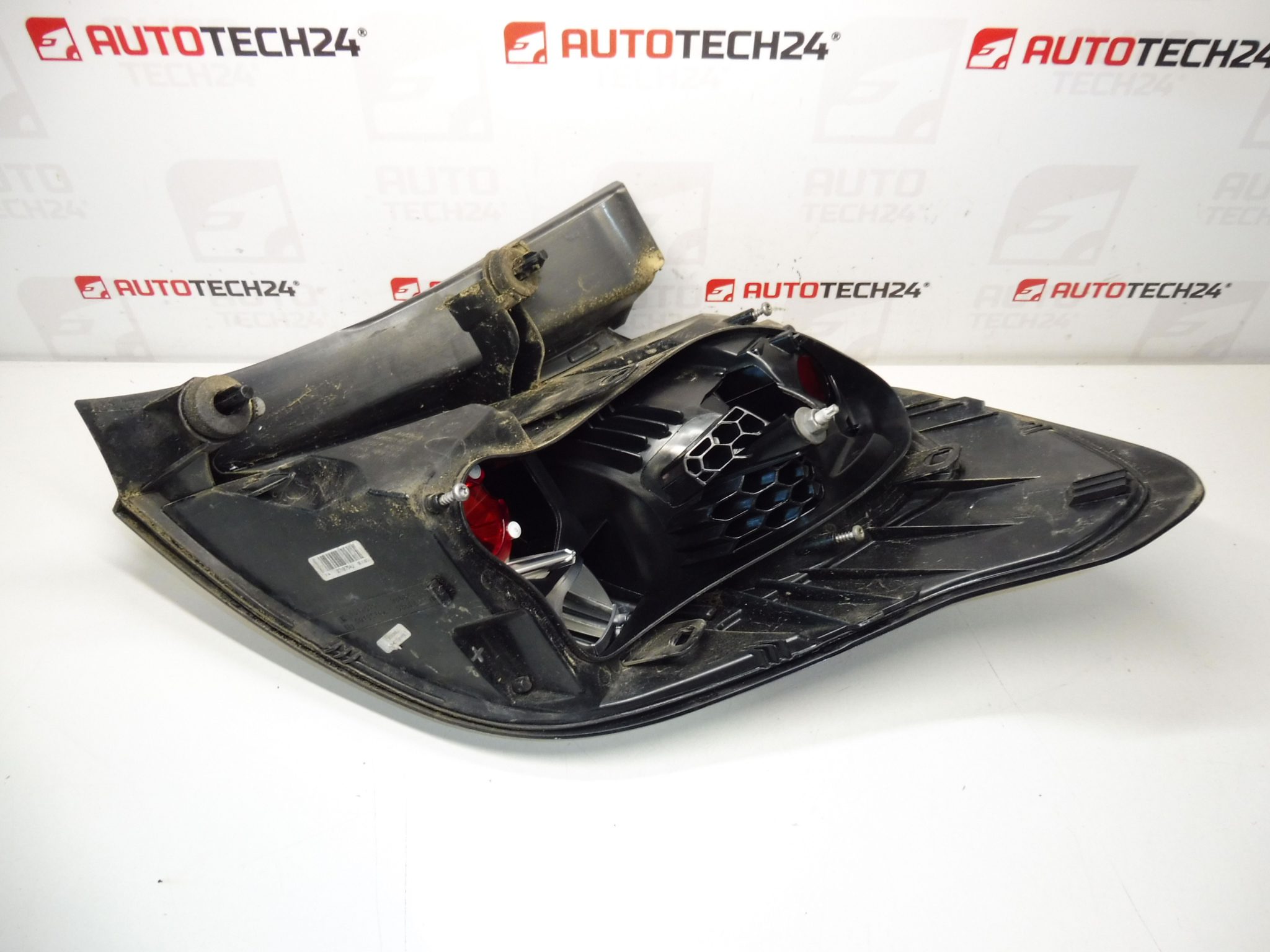 Luz trasera izquierda Citroën C4 II 9808624480 9808624680 - Imagen 2