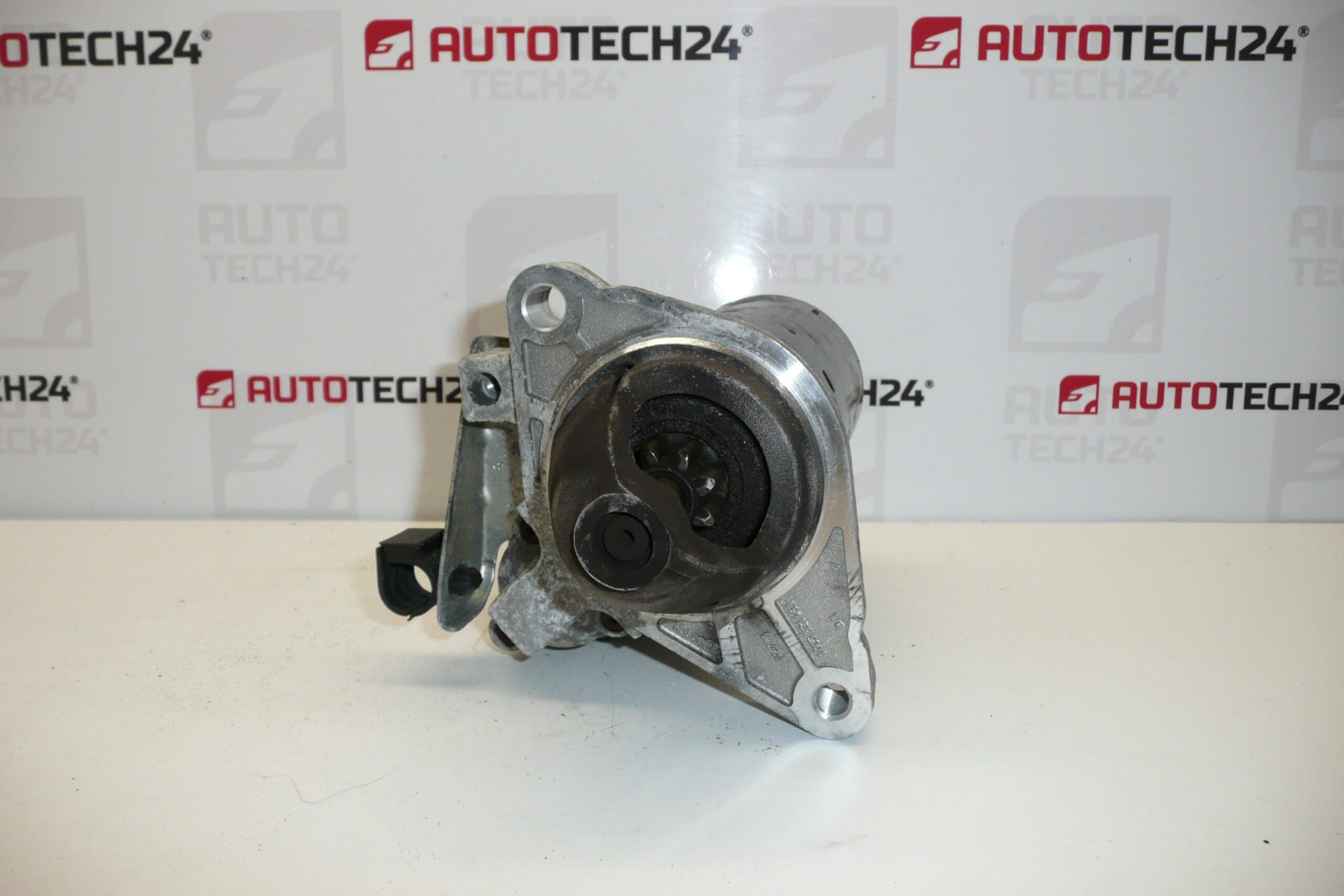 Motor de arranque para Citroën C1 y Peugeot 107 1.0i 28100-0Q021 (usado) - Imagen 2