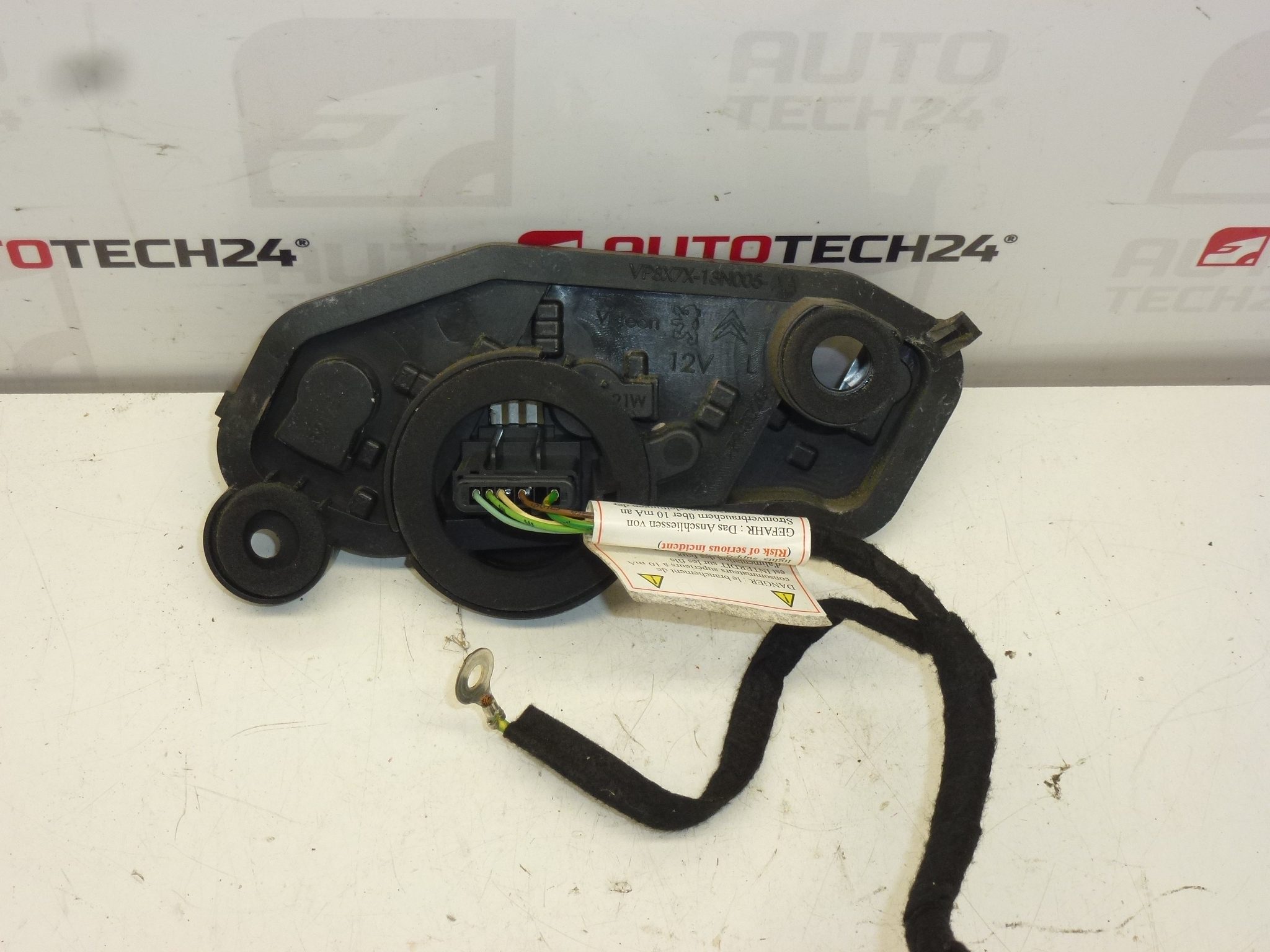 Casquillo para el piloto trasero exterior izquierdo Citroën C5 X7 sedán 6351EW - Imagen 2