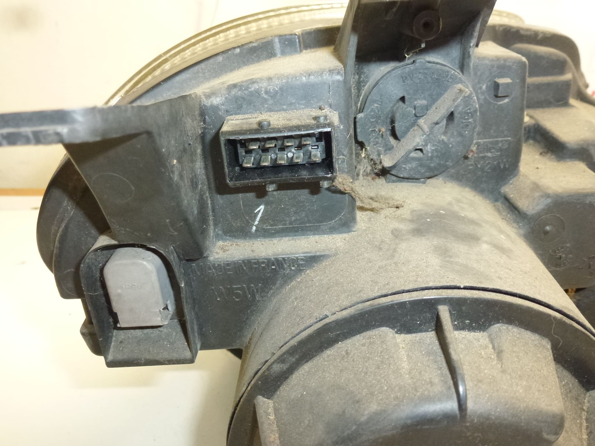 Faro delantero izquierdo Citroën C8 89007043 620815 - Imagen 2