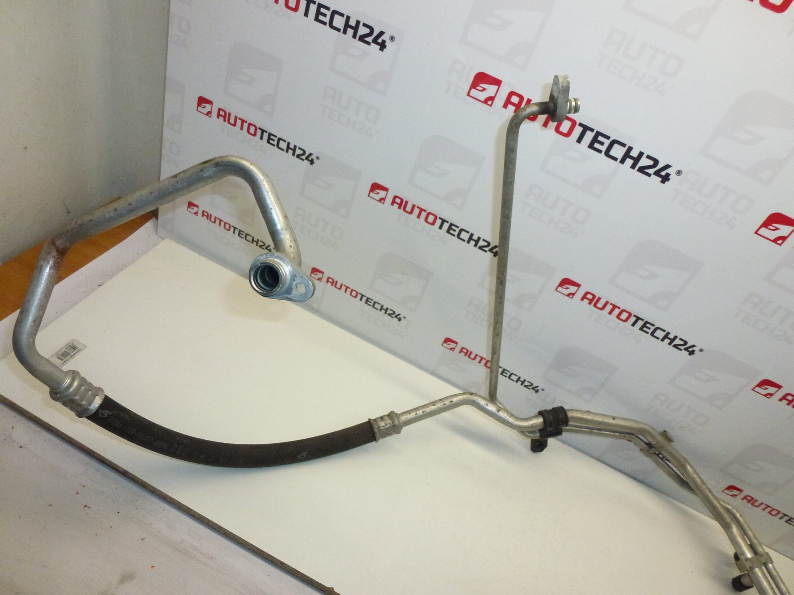 Tubo de aire acondicionado para Citroën C1 y Peugeot 107 88720-0H010C 6460SX - Imagen 2