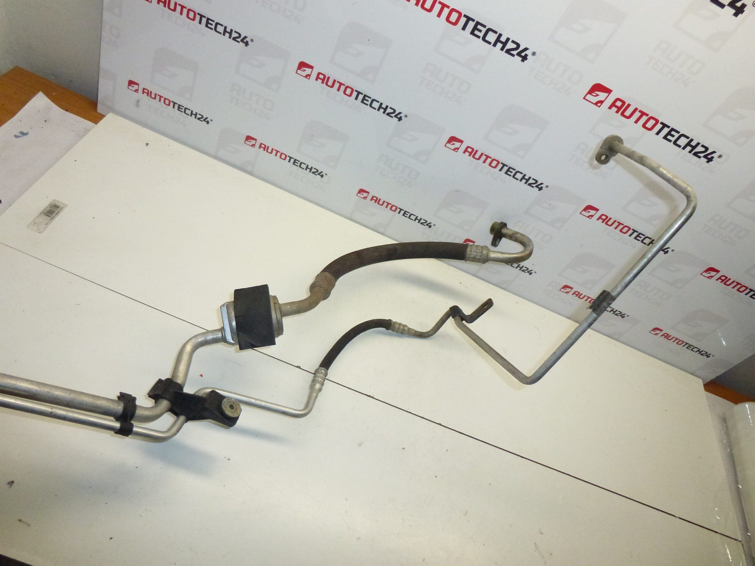 Tubo de climatización Citroën C2/C3 9650823380 6460ZR 647794 - Imagen 2