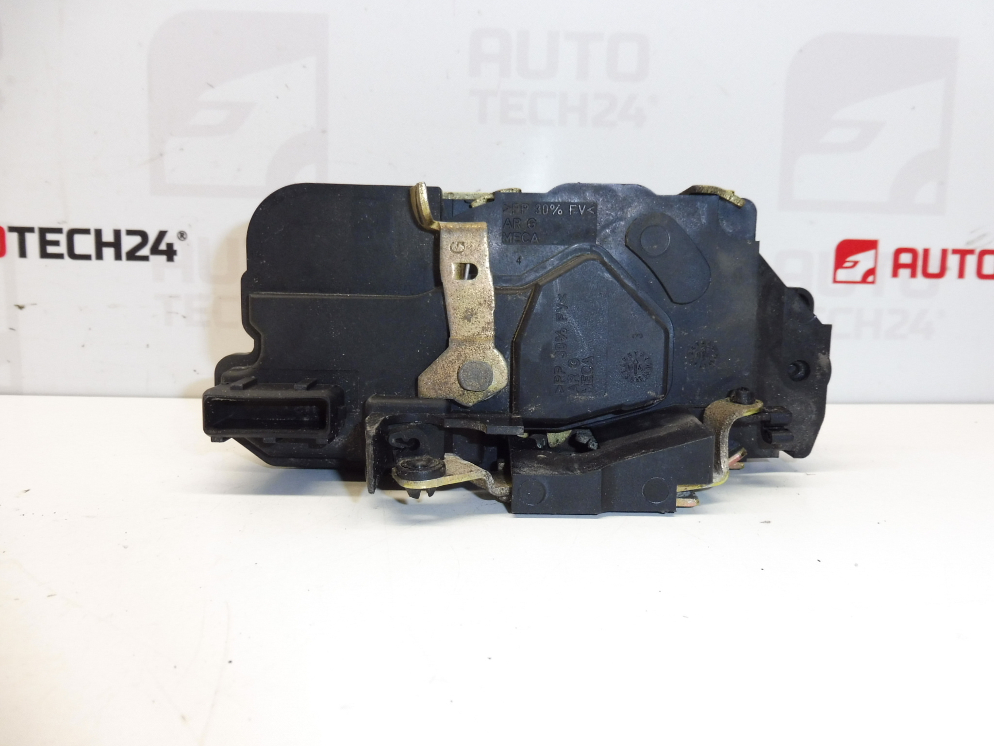 Cerradura puerta trasera izquierda Peugeot 206 913771