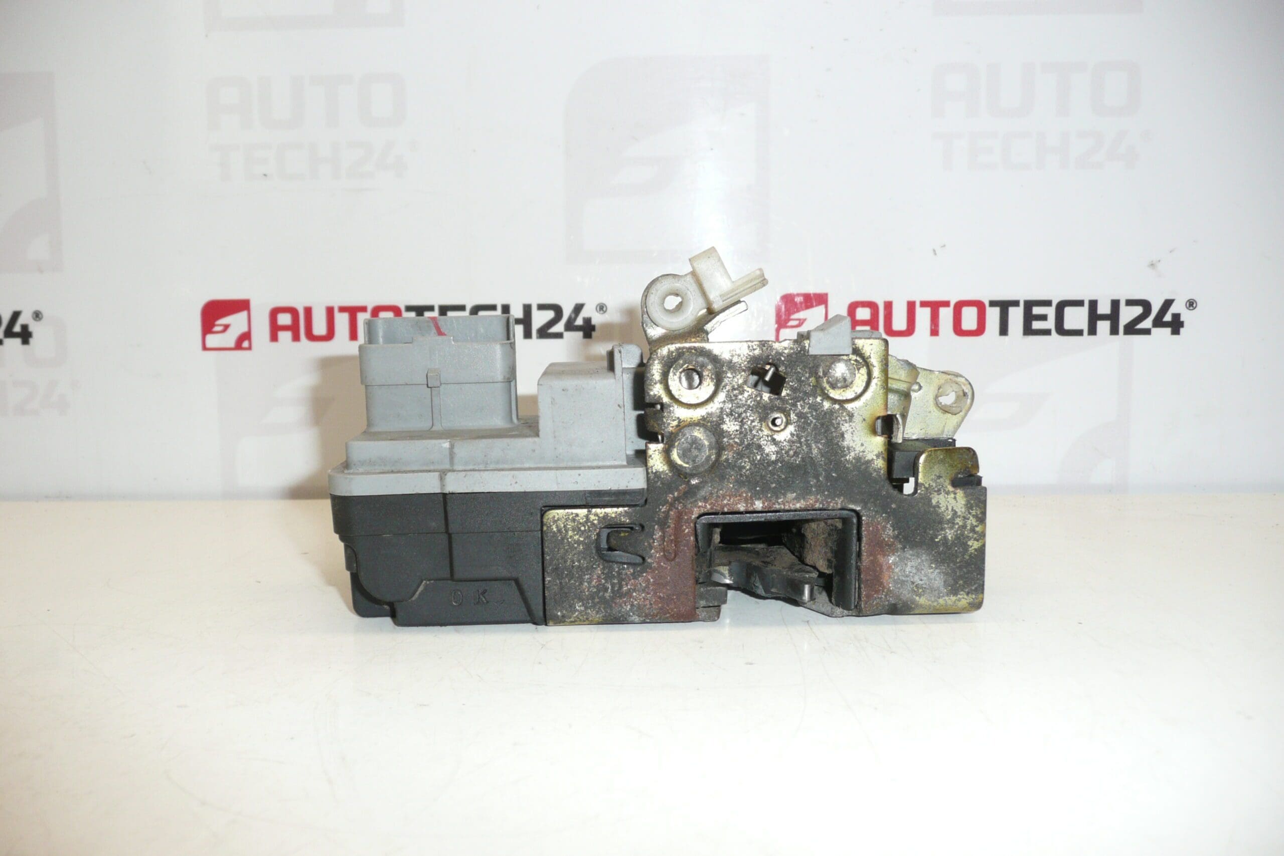 Cerradura eléctrica de la puerta delantera izquierda Citroën Berlingo 9135H6 - Imagen 2