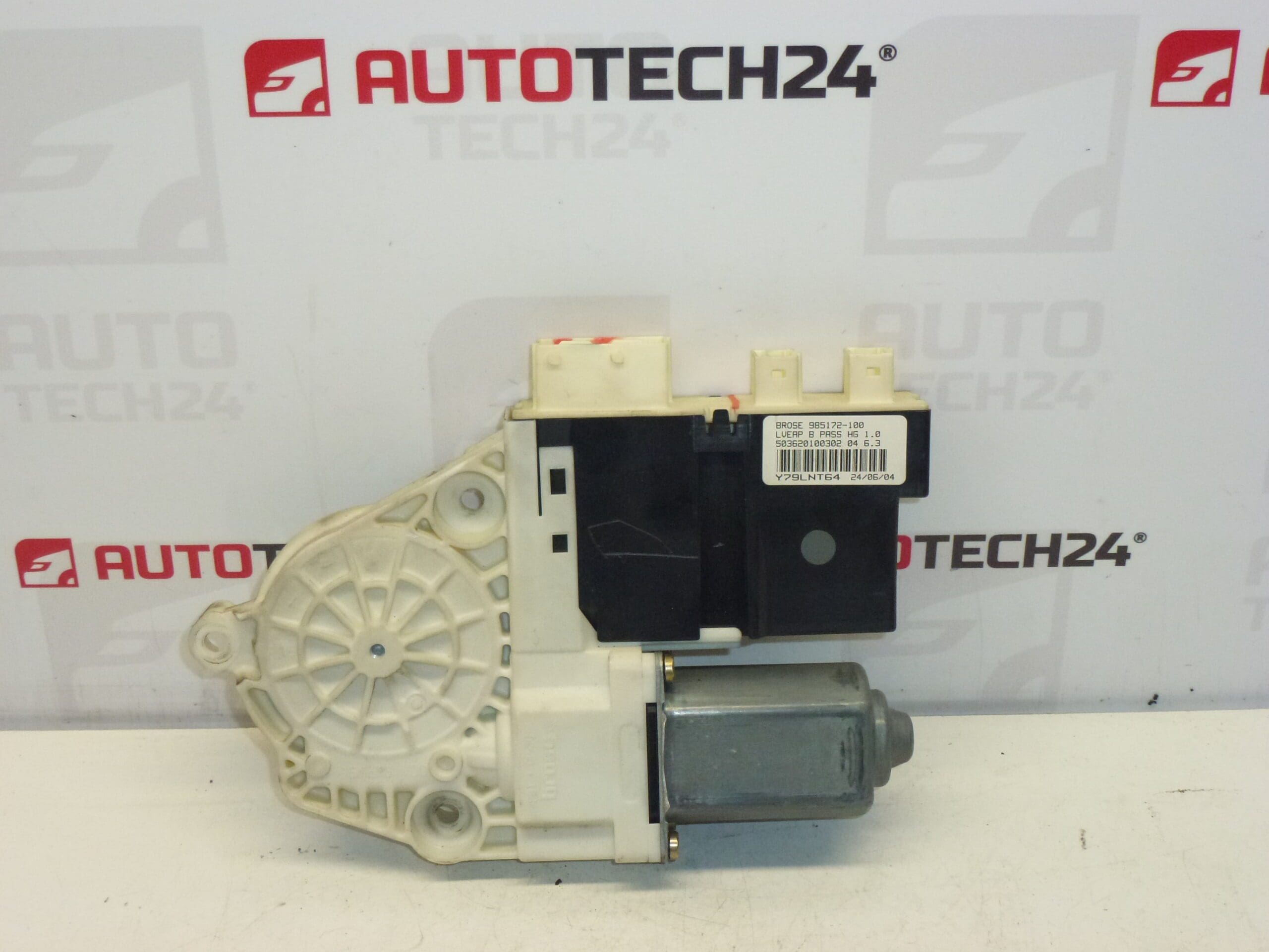 Motor del elevalunas delantero derecho Citroën C5 II 9649304480 9222AJ - Imagen 2
