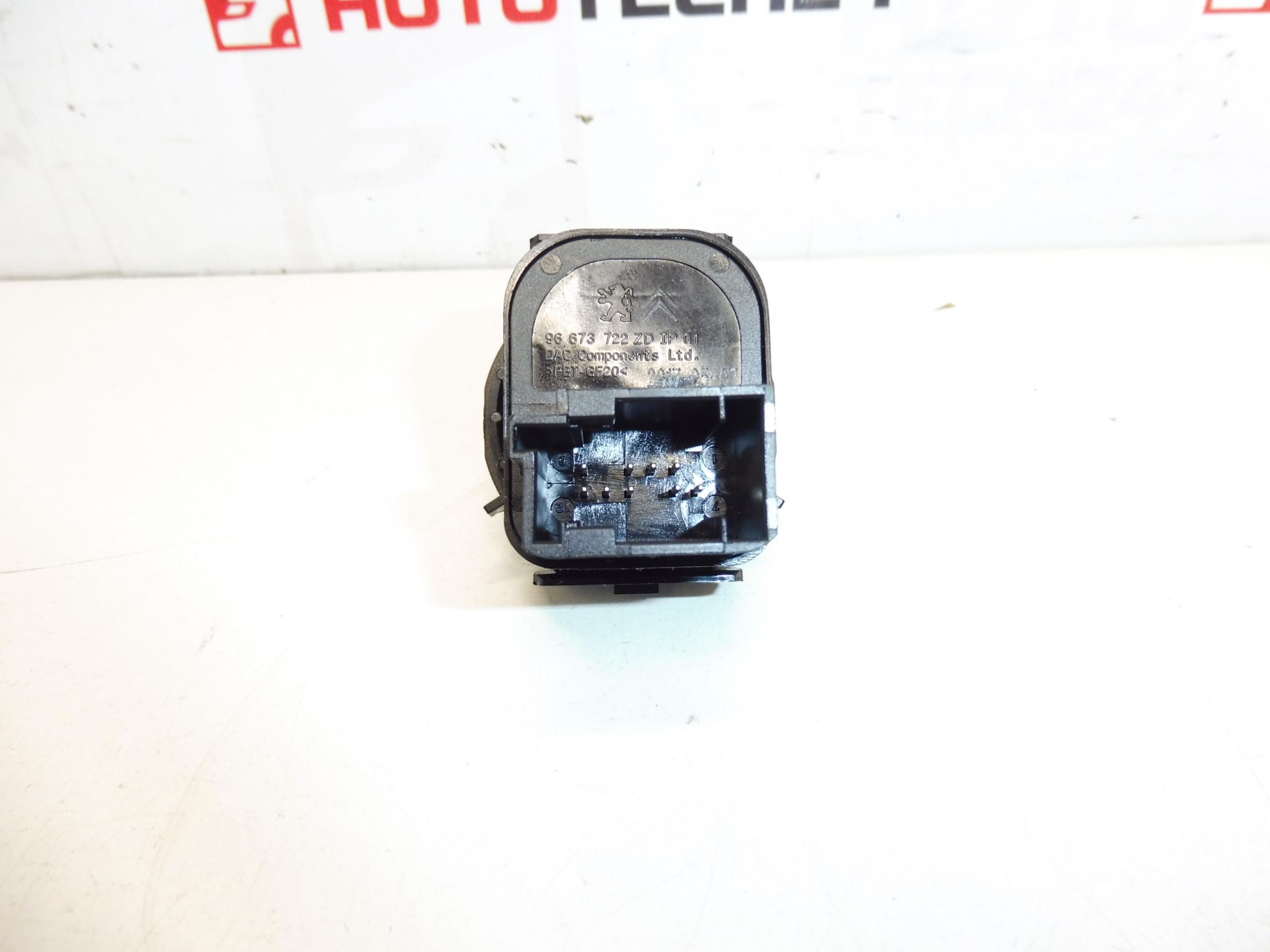 Módulo controlador de espejos retrovisores Citroën/Peugeot 96673722ZD - Imagen 2