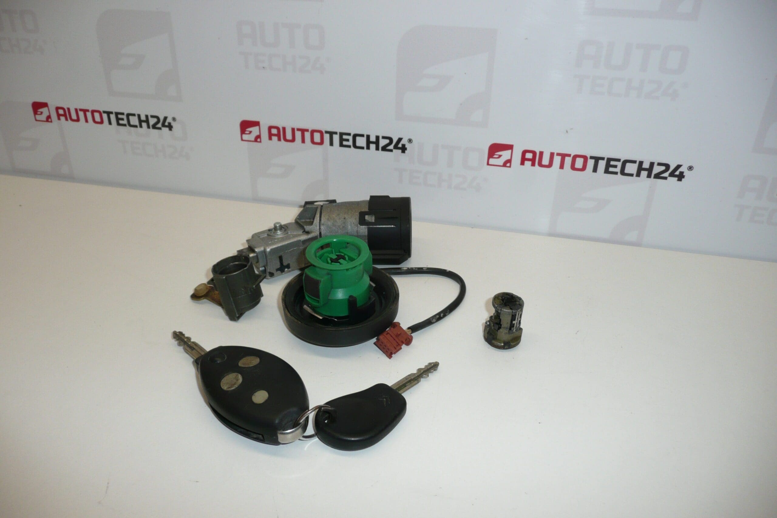 Juego de cerraduras + 2 llaves para Citroën C5 (2005-2007) 4162HE - Imagen 2