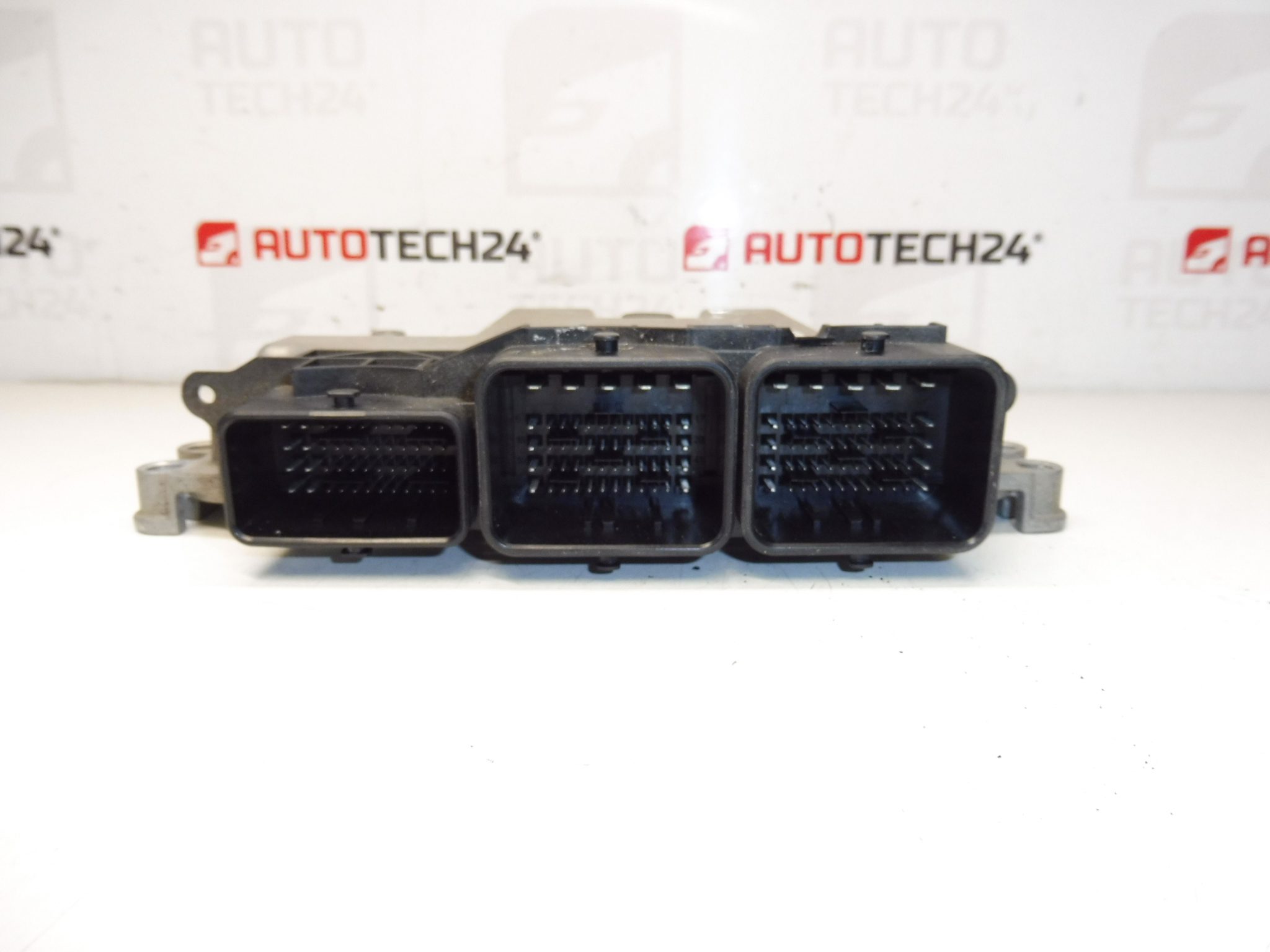 Unidad de control Bosch EDC17C10 (ECU) para Citroën y Peugeot 0281030546 9807885980 - Imagen 2