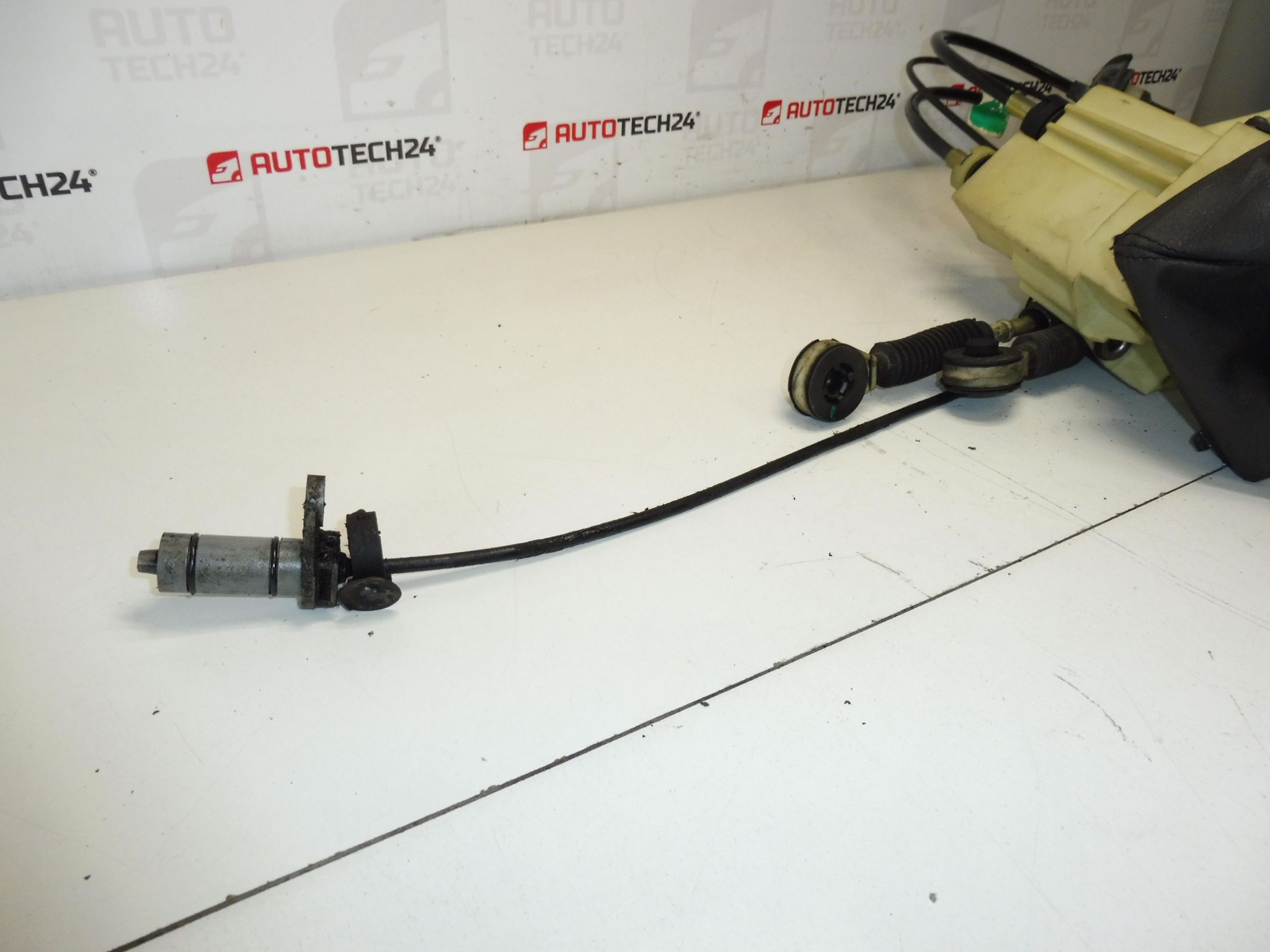 Cabezal y varillas de cambio para caja de 6 velocidades Citroën/Peugeot, referencias 2400P7, 2444X8, 241059 - Imagen 2