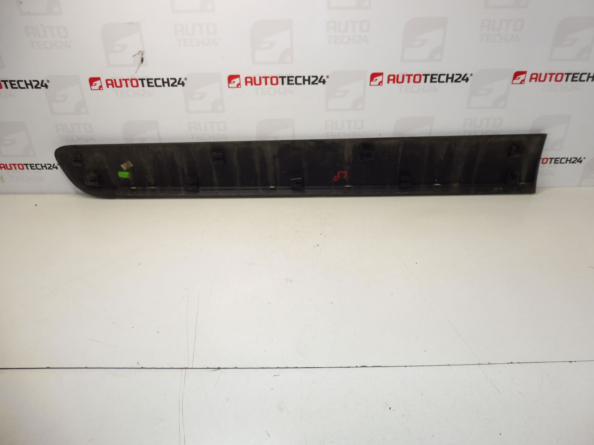 Listón de la puerta delantera izquierda Citroën C3 Picasso 9686338277 8545HL - Imagen 2