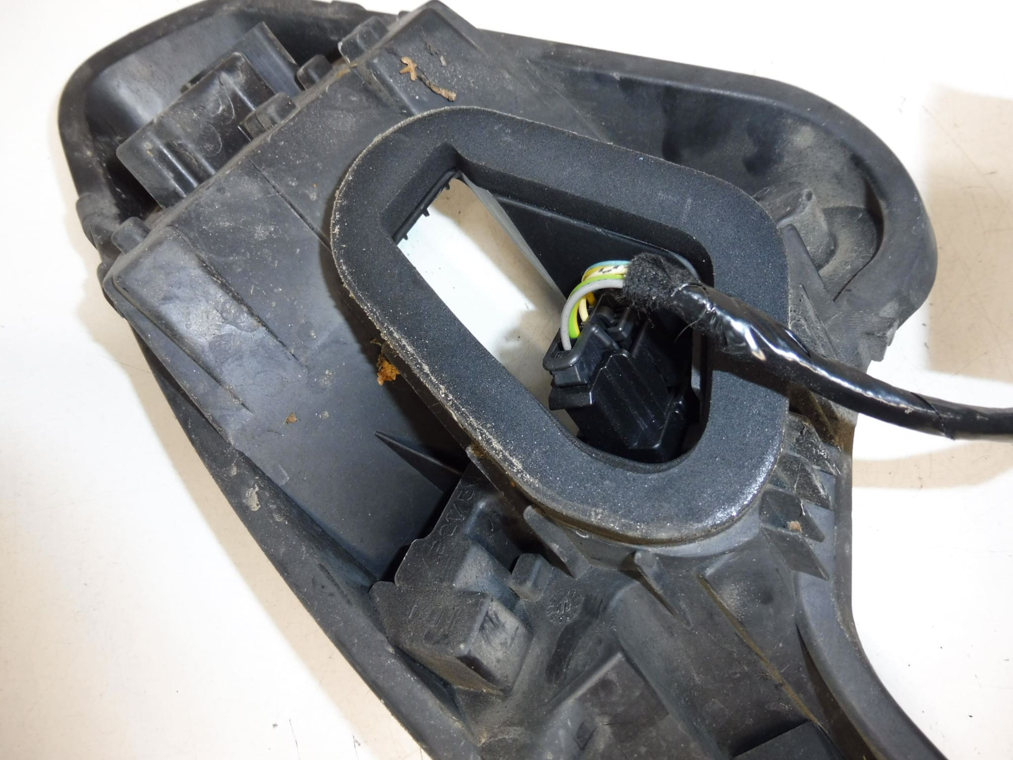 Etiqueta del piloto trasero izquierdo Peugeot 308 de carrocería hatchback 1606959280 - Imagen 2