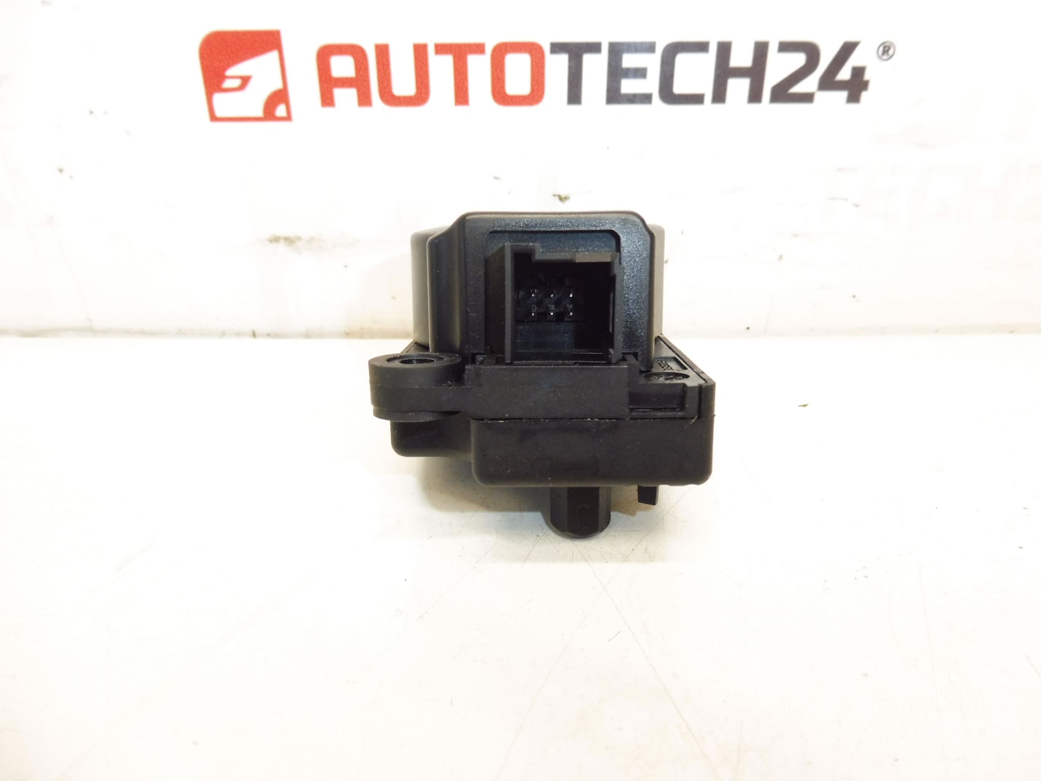 Servomotor de calefacción BEHR para Citroën EAD516, P1975001U y 42647949 - Imagen 2