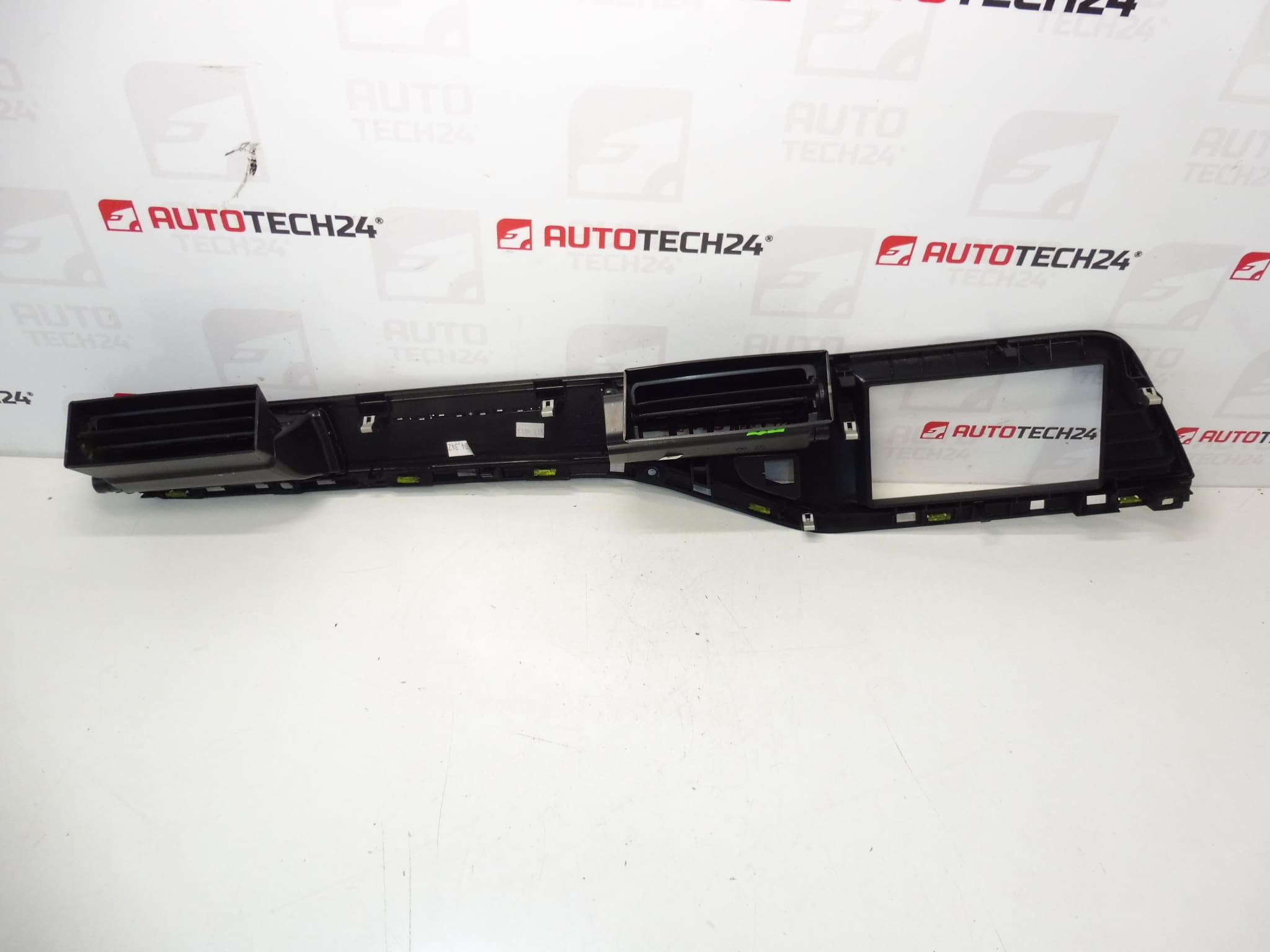 Panel del salpicadero Citroën C5 X7 16069478ZD 8231R7 - Imagen 2