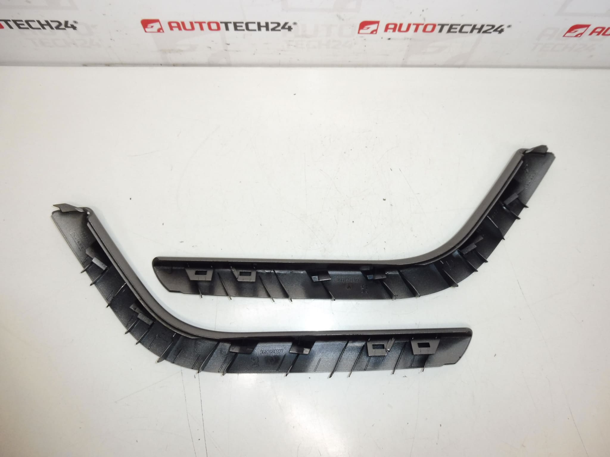 Juego de manijas decorativas para Peugeot 308, referencias 9660550377 y 9682480377 - Imagen 2