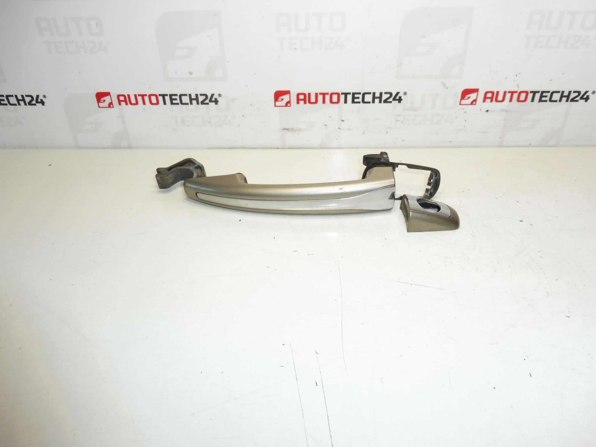 Manija de la puerta del conductor KCHC Citroën 9101hr