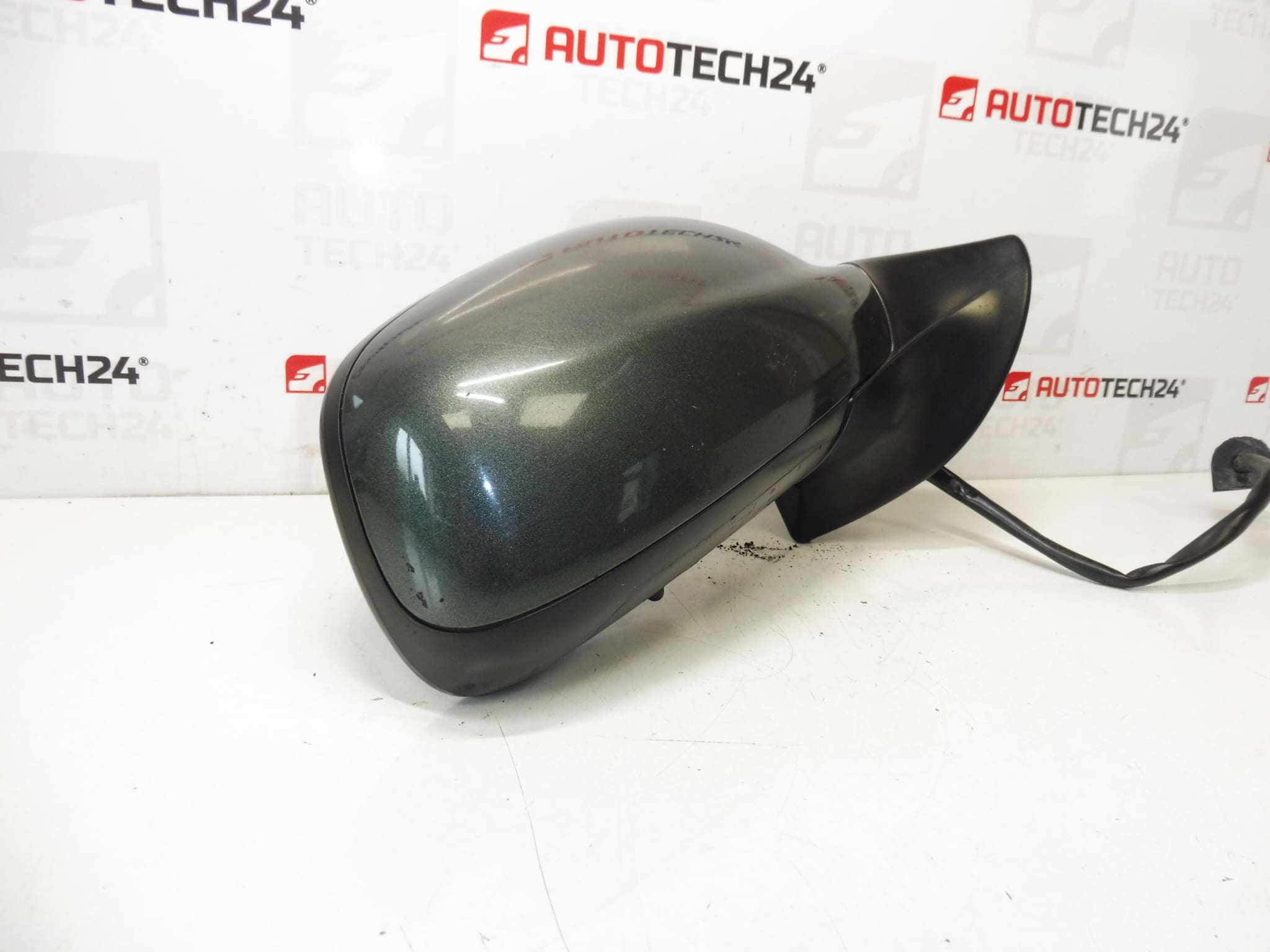 Vista trasera derecha Mirror Peugeot 407 96457004XT 8149VC