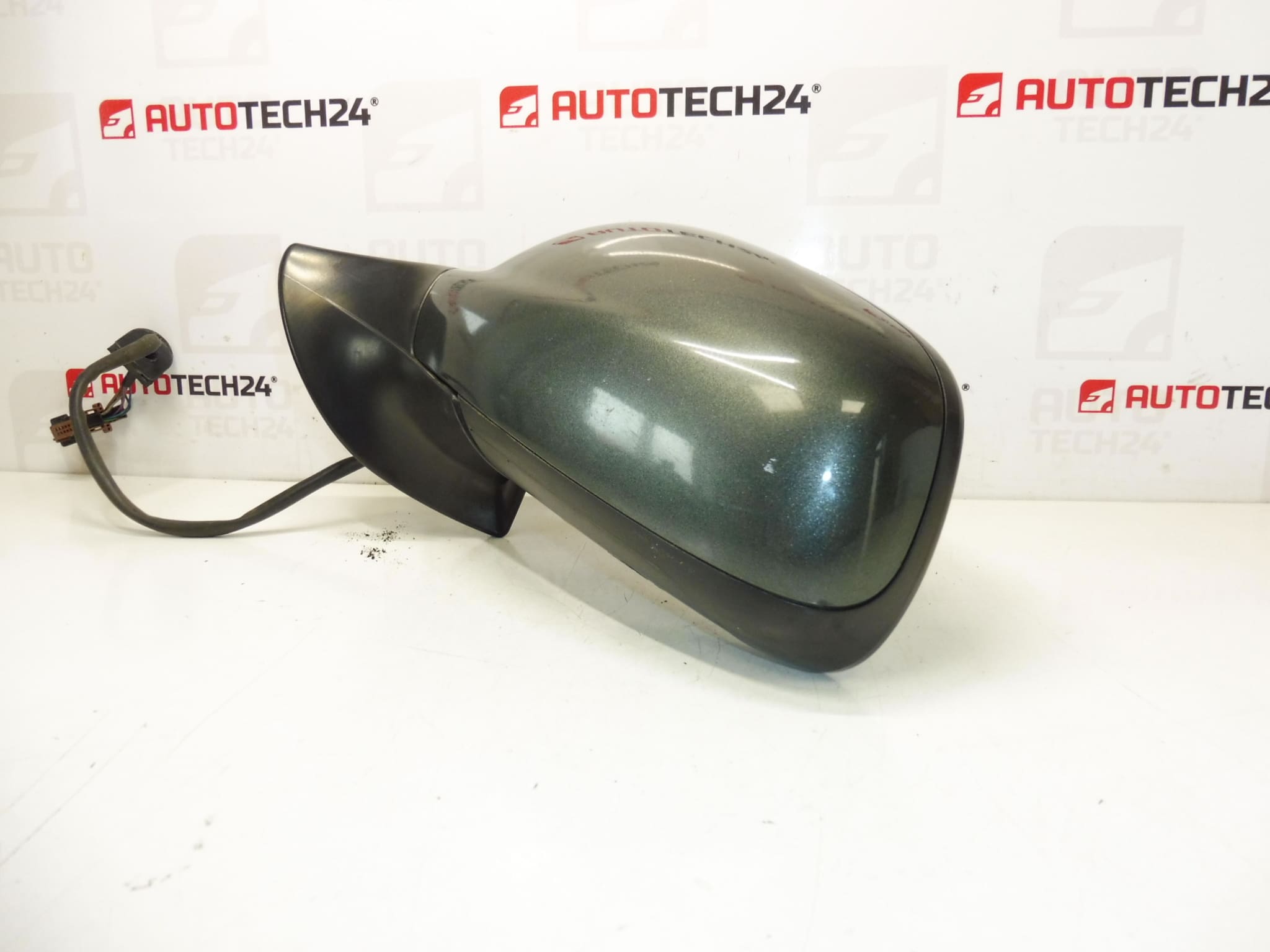 Vista trasera izquierda espejo EZQC Peugeot 407 96456984xt 8149vg
