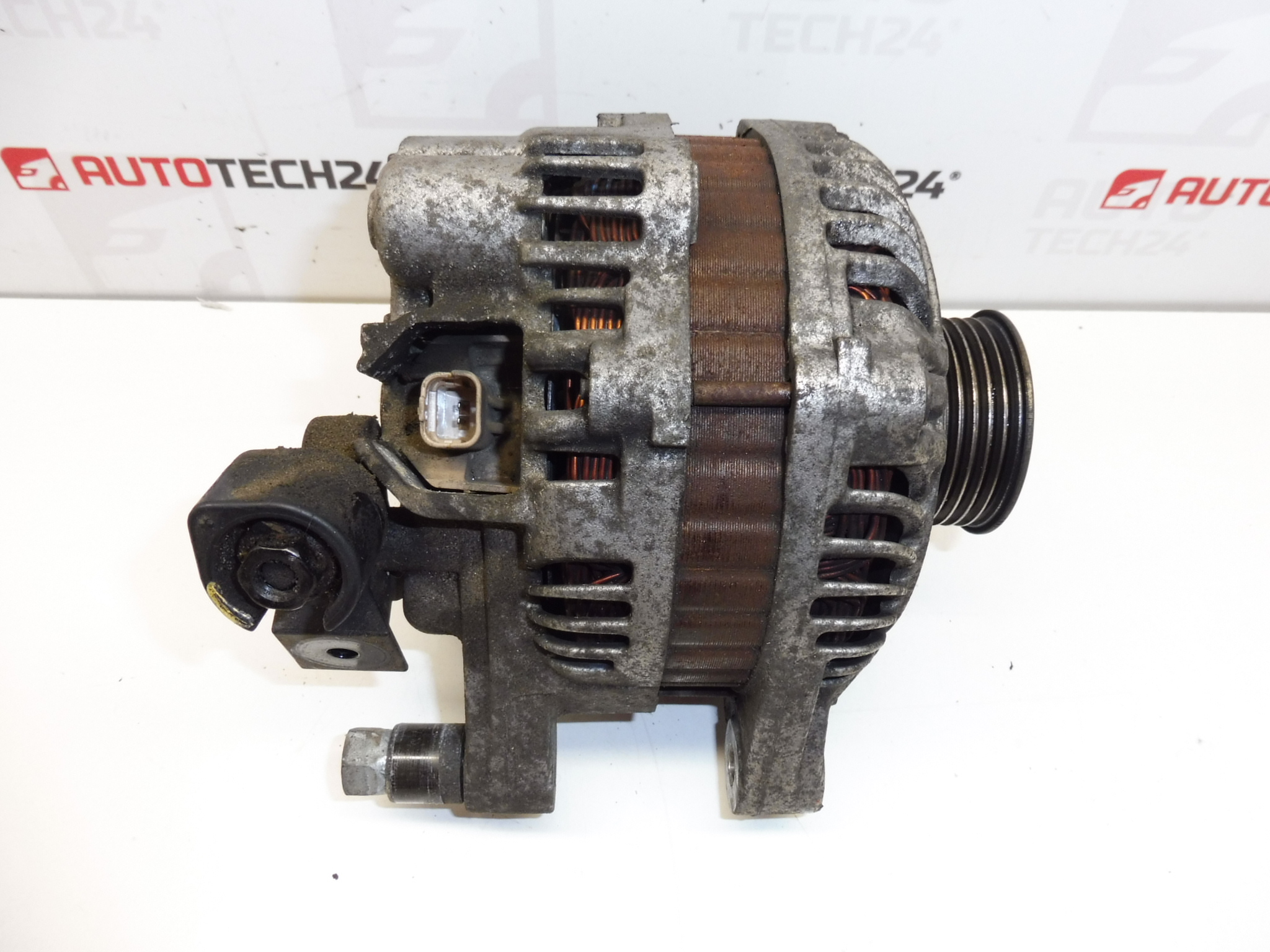 Alternador Mitsubishi CL12 9649846880 A003TG1891 5705CF