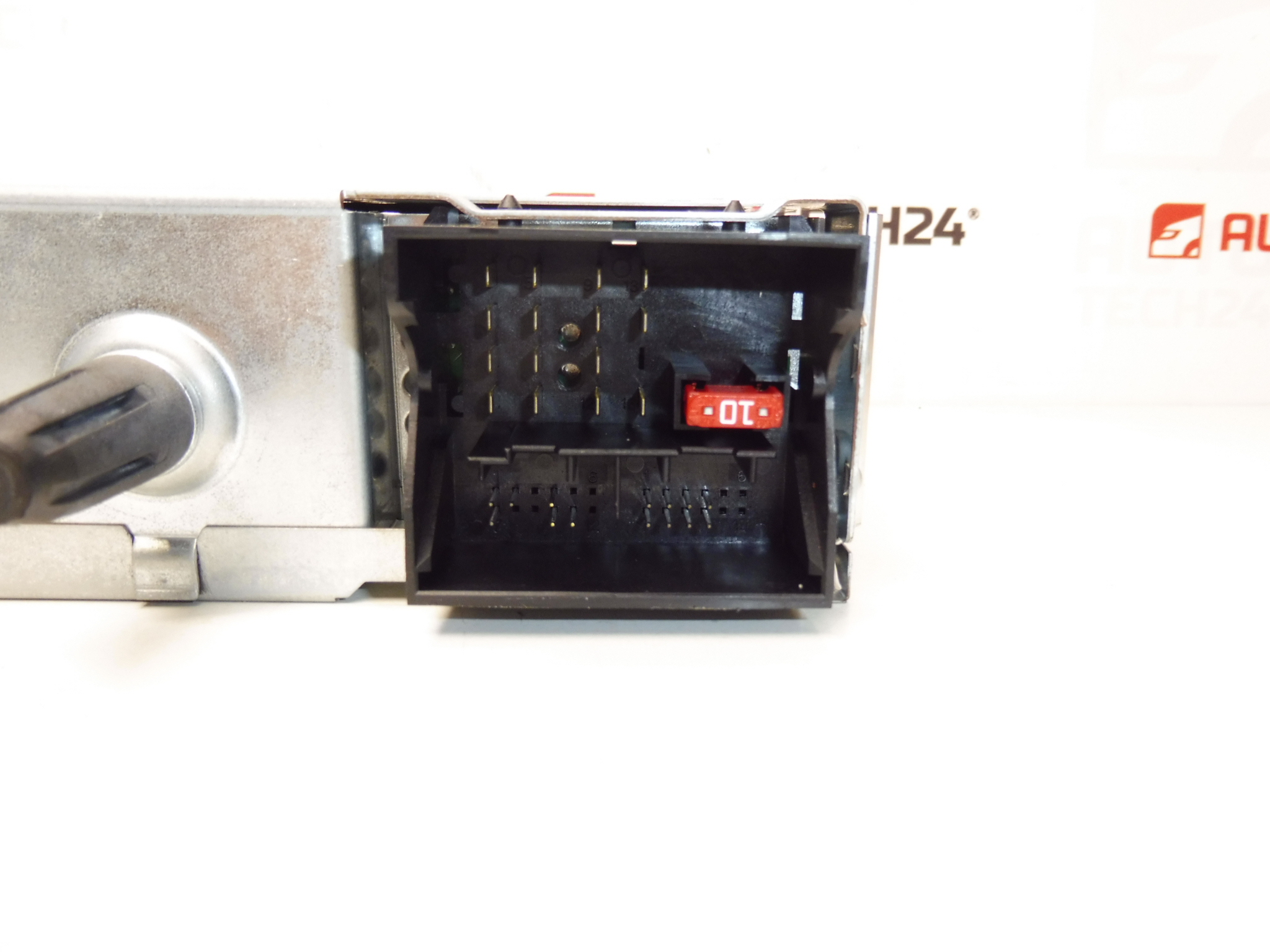 Autorradio con CD Continental Citroën Peugeot 98032842XT 16112066XT