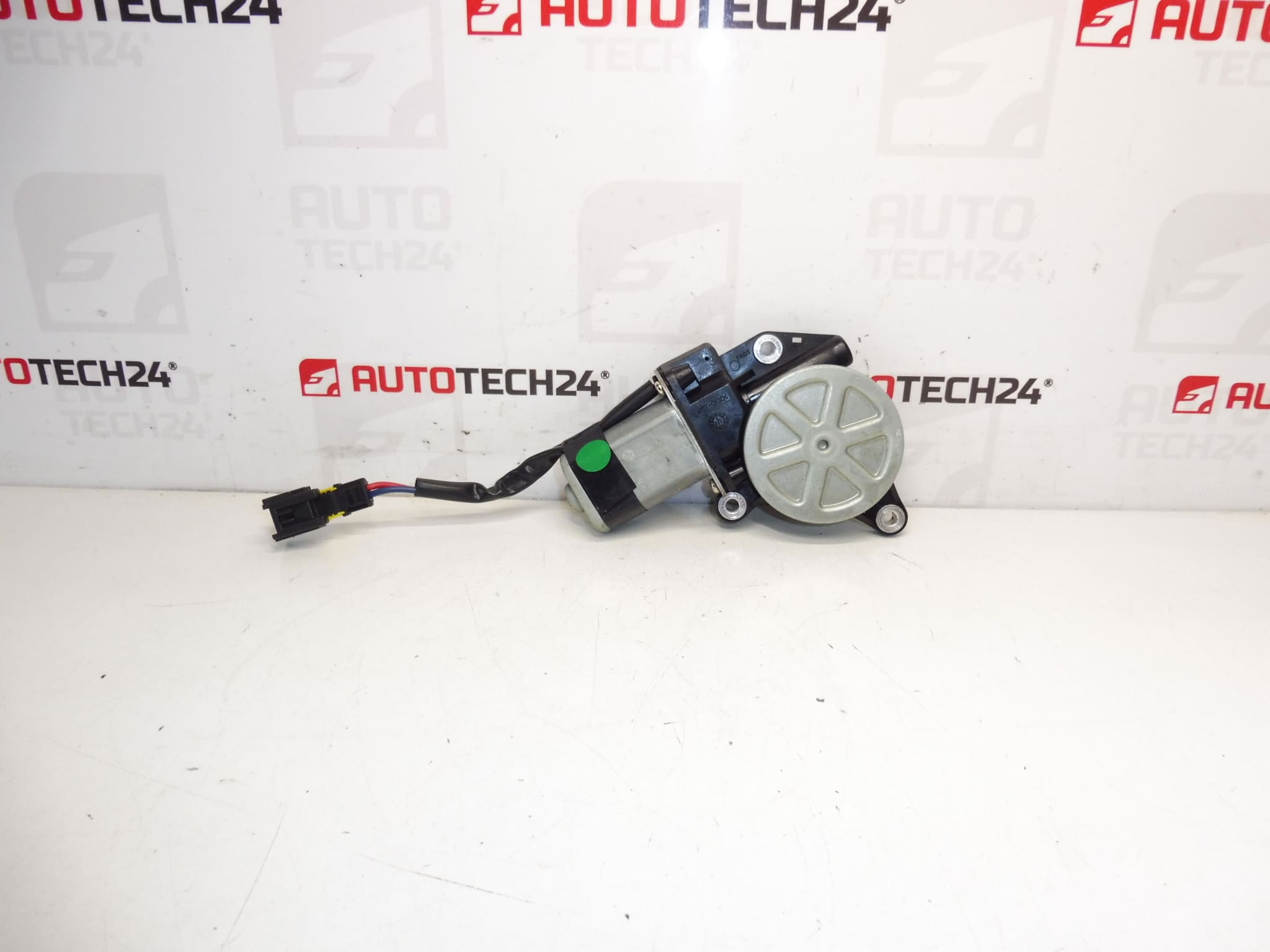 Citroën Peugeot 8401QX Motor eléctrico