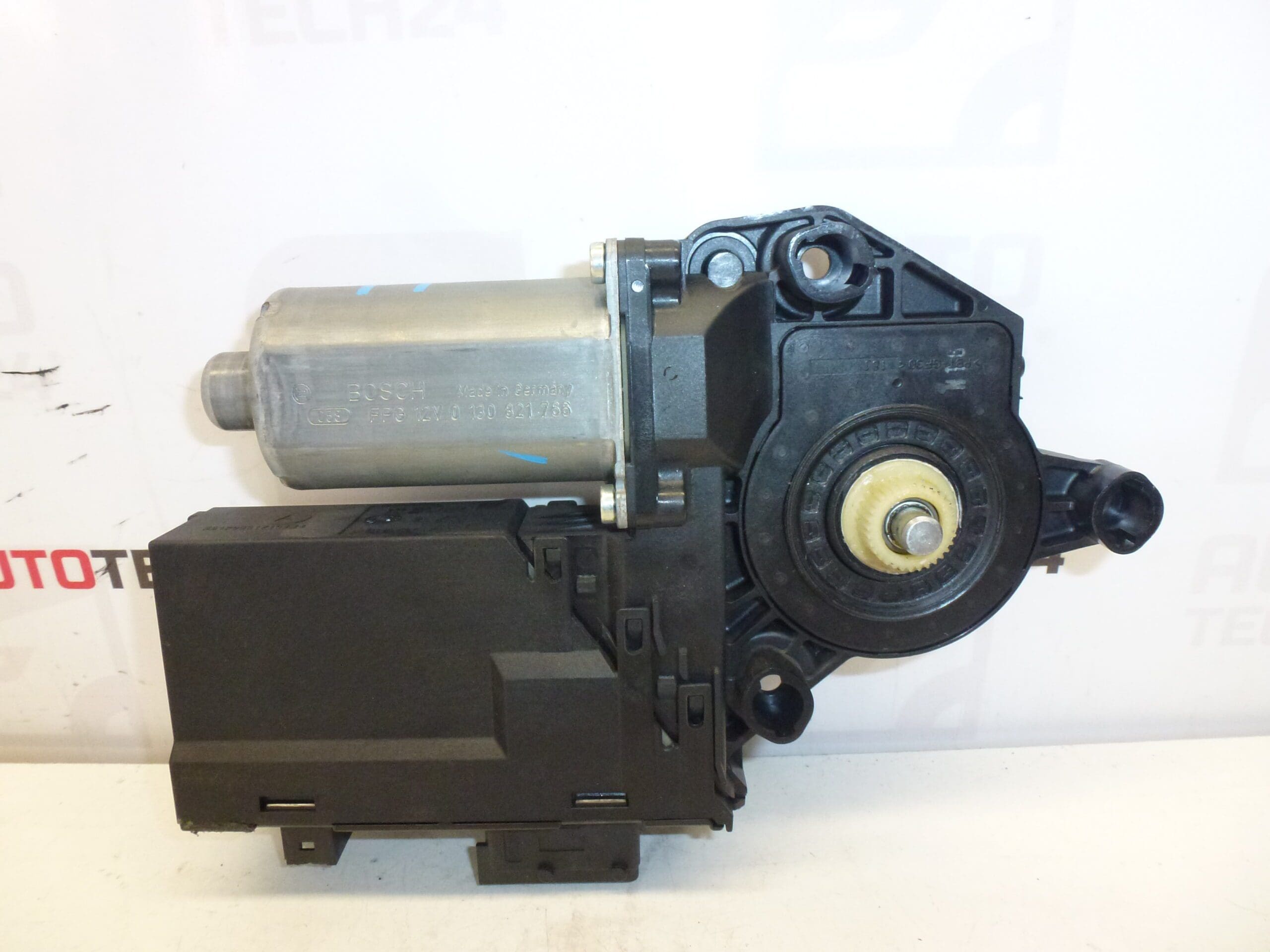 Motor de elevalunas delantero derecho Peugeot 307 9634457480 9222N3 - Imagen 2