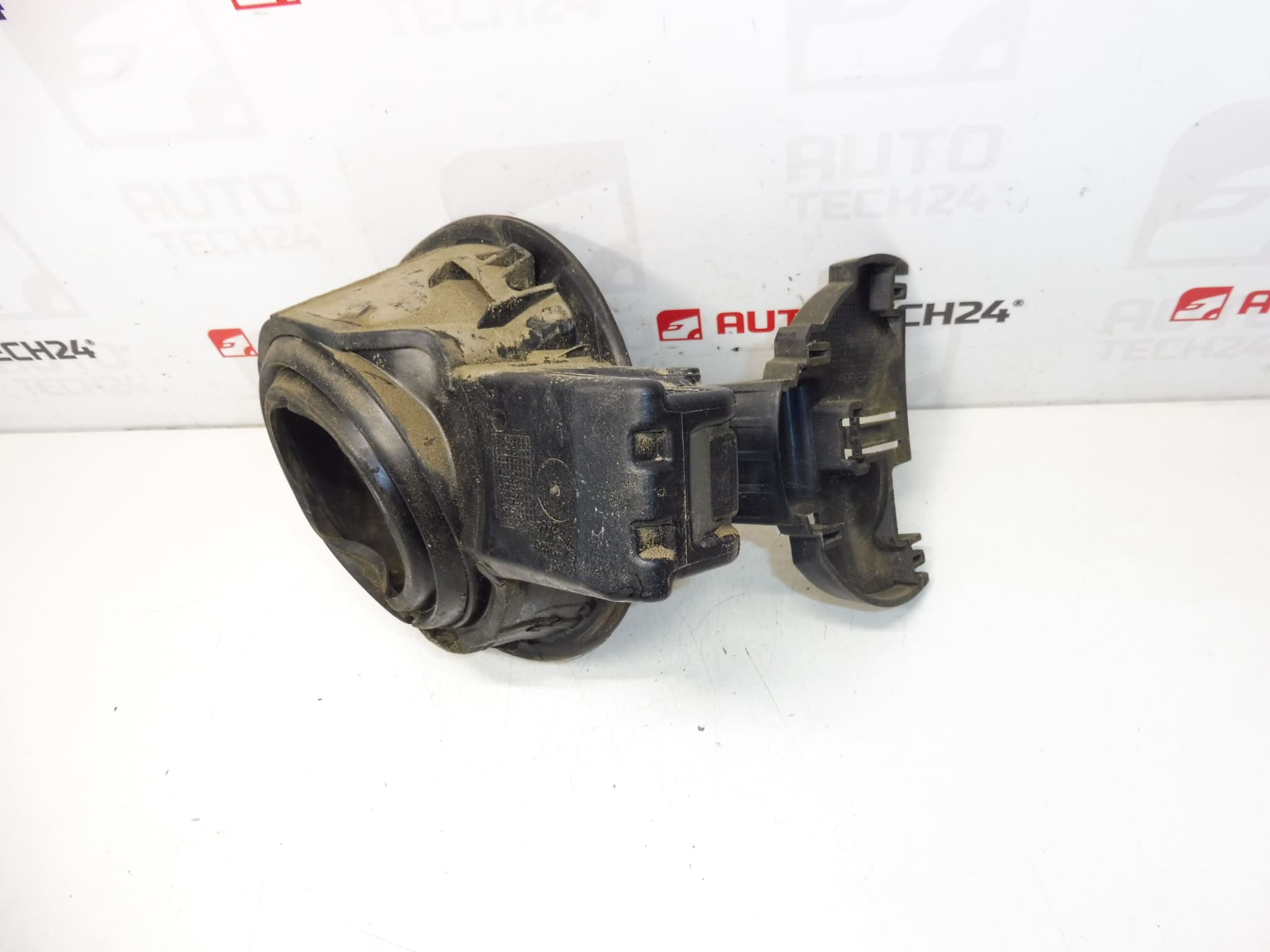 Citroën C3 Picasso 9681605380 1518d1 Cierre del depósito de combustible - Imagen 2