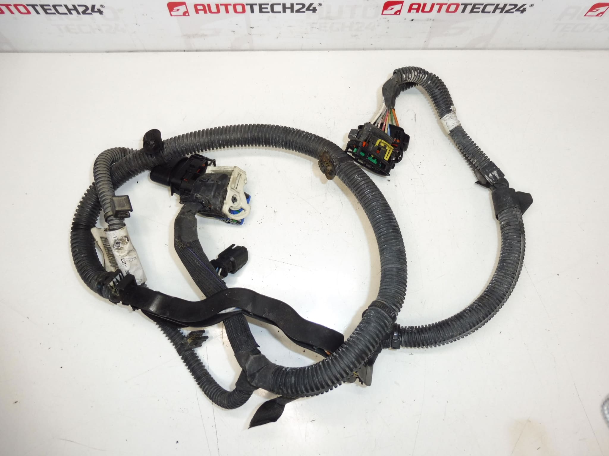 Repuesto usado para Peugeot y Citroën 967952980 - Imagen 2