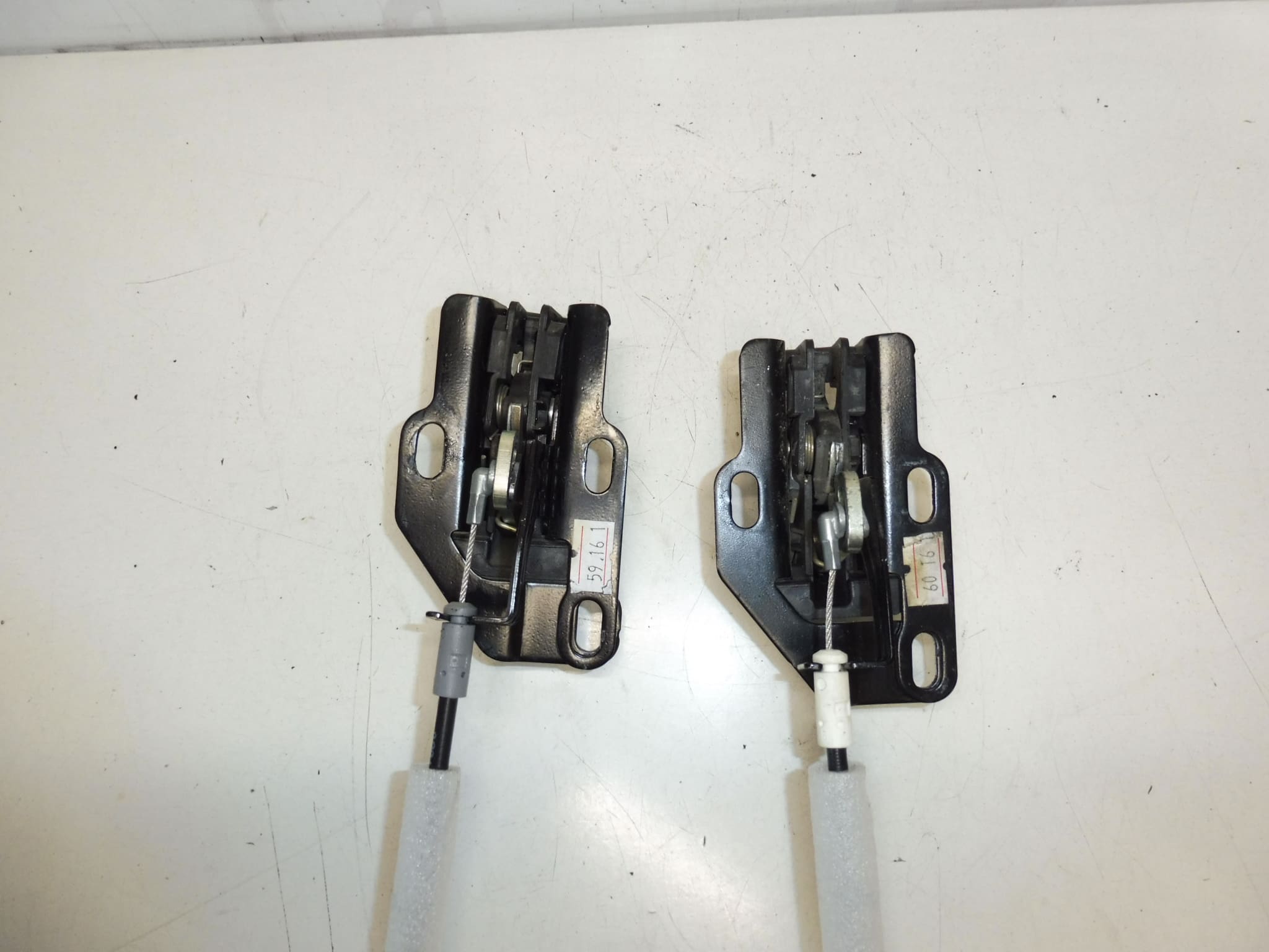 Conjunto de cerradura trasera derecha para Citroën Berlingo III (5 puertas) - referencias 8719F9 / 8719E4 - Imagen 2