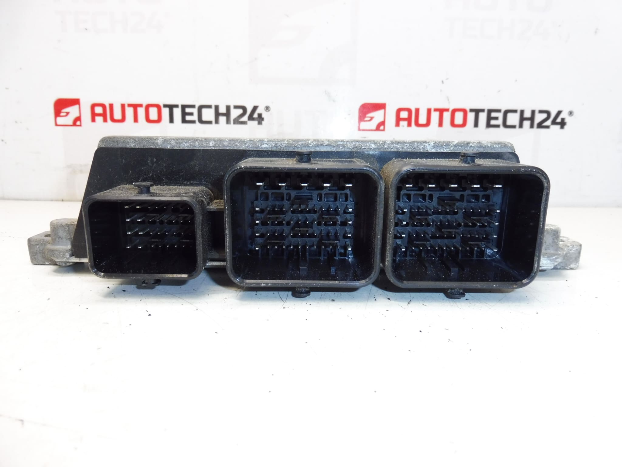 Unidad de control del motor (ECU) Valeo V46.12 para Citroën y Peugeot 9811545280 1619375480 - Imagen 2