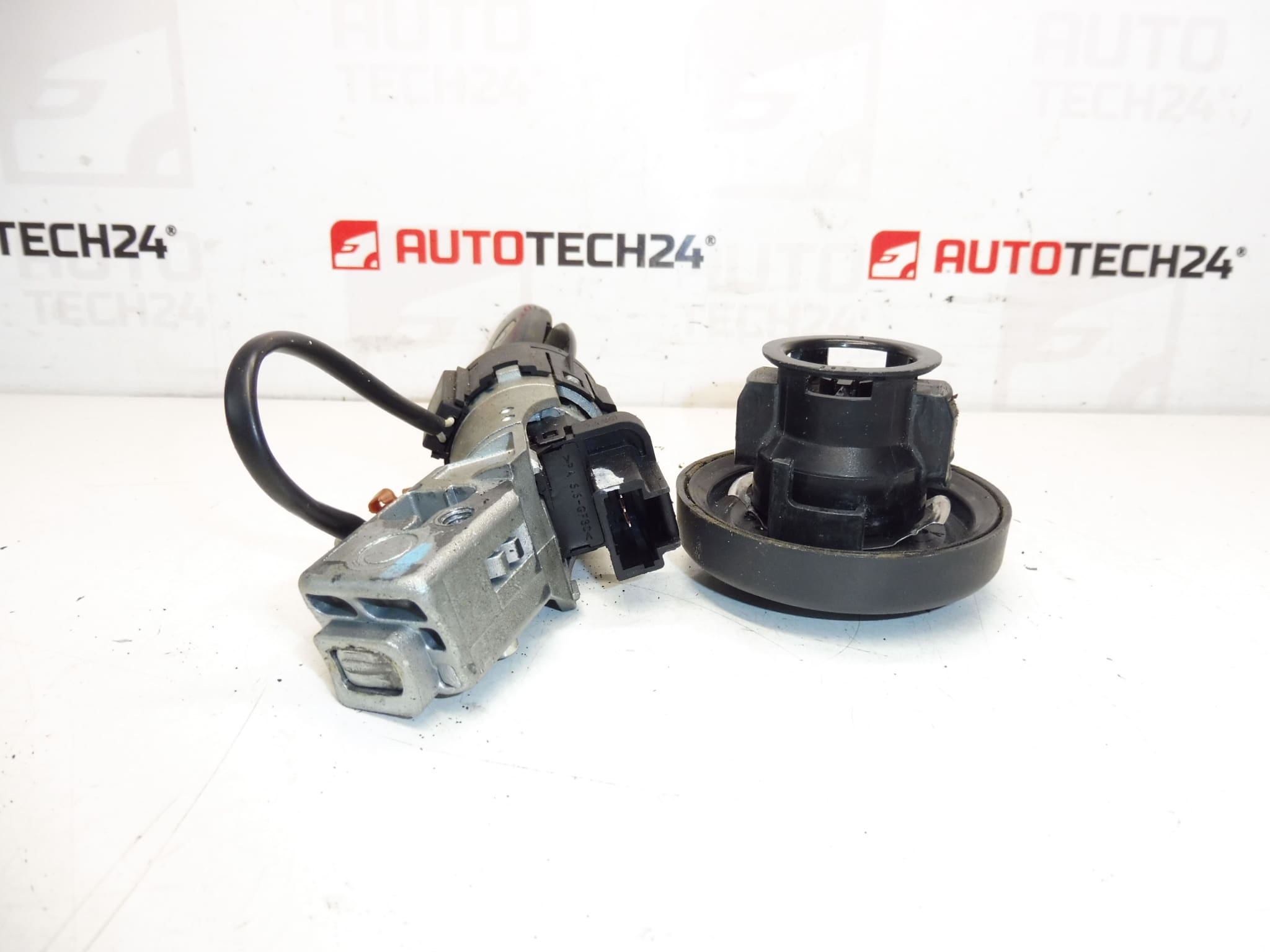 tapa del tanque + una llave Citroën C5 05-07 4162fe